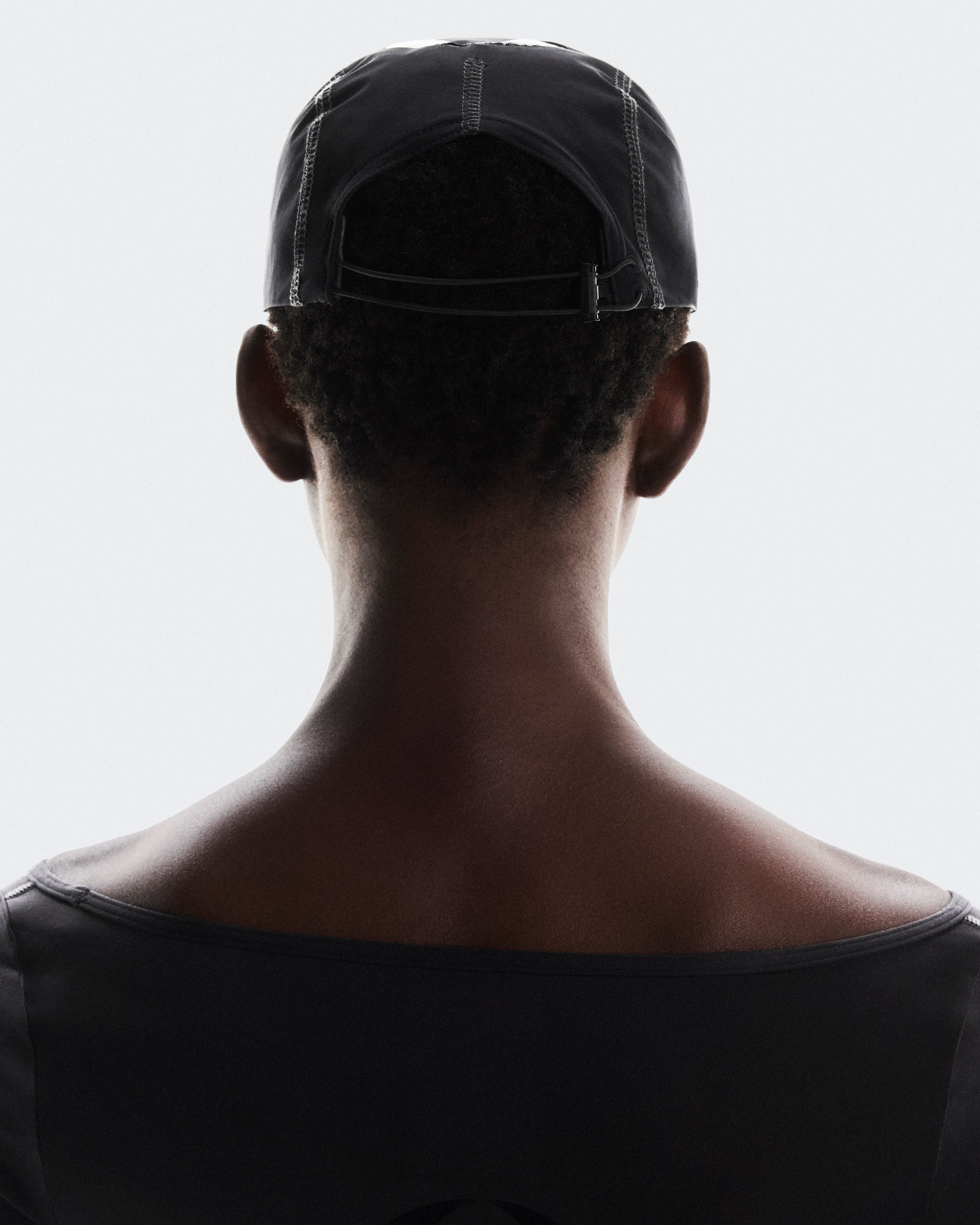 On Cropped Cap Fka Black