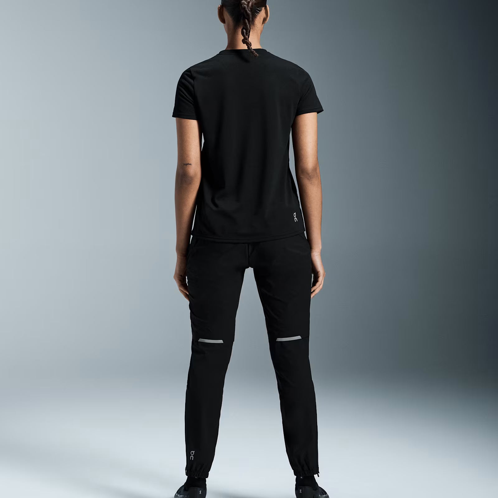 On On Run-T Black (Women'S)