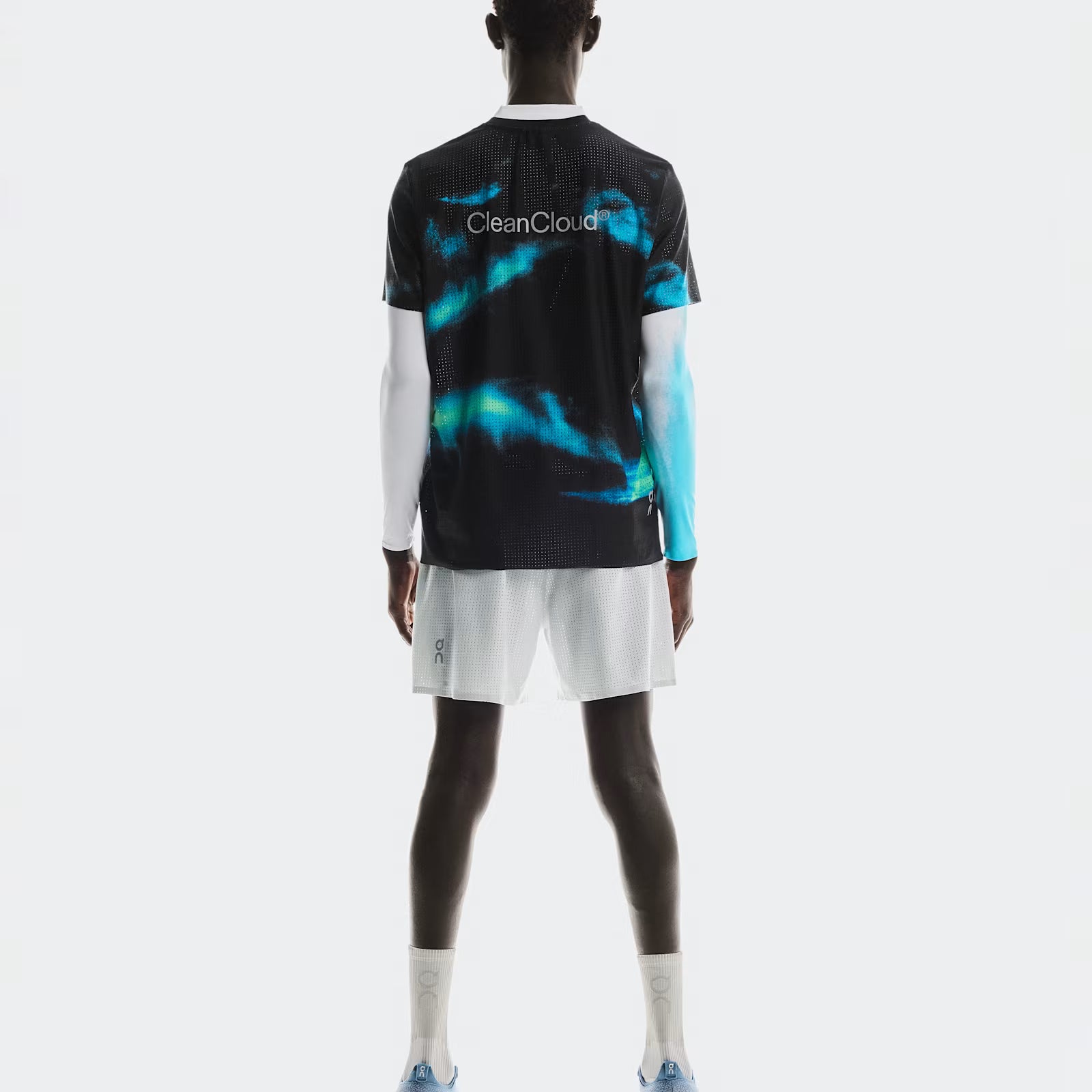 On Pace Mesh Shorts Glacier