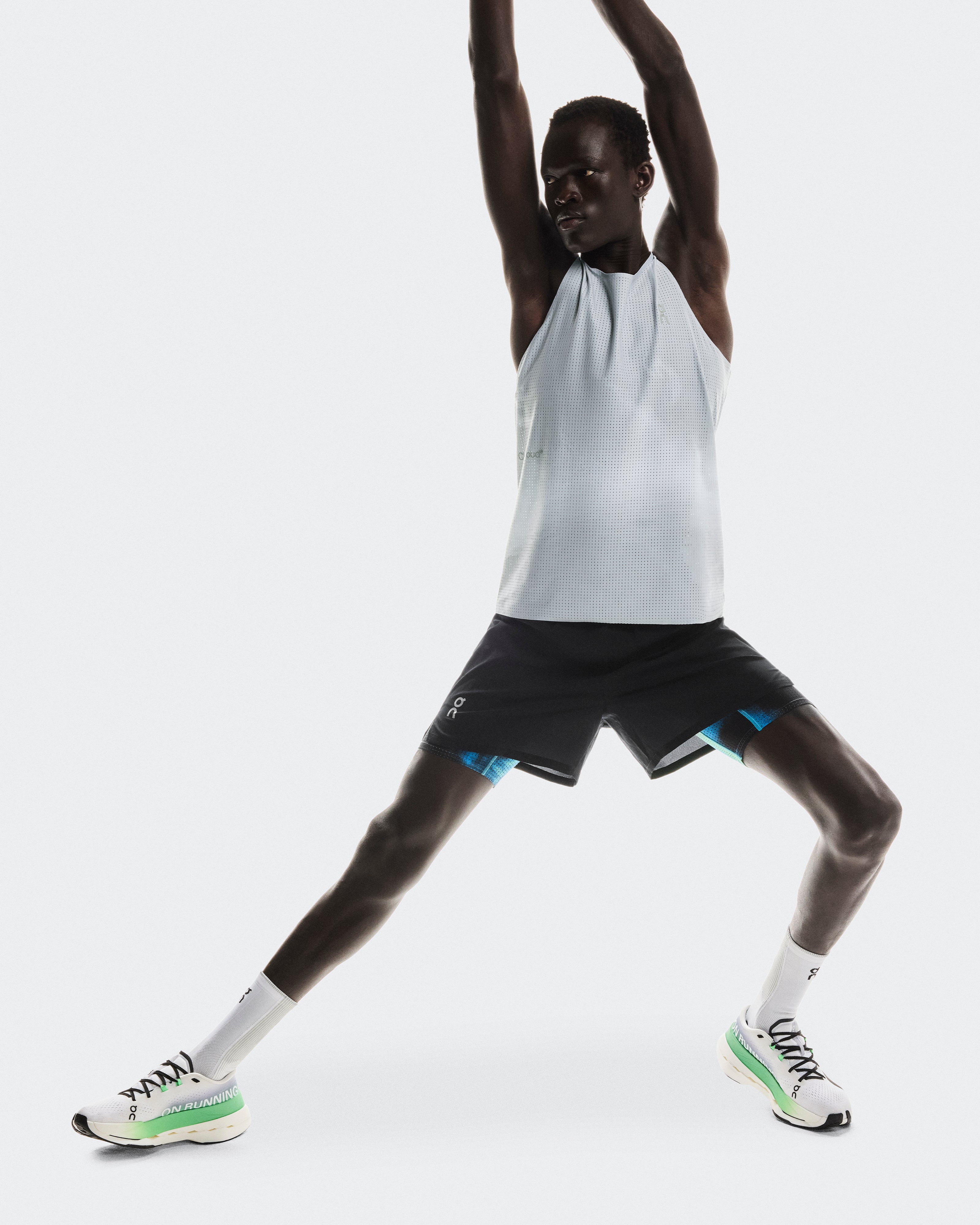 On Pace Shorts Black | Horizon