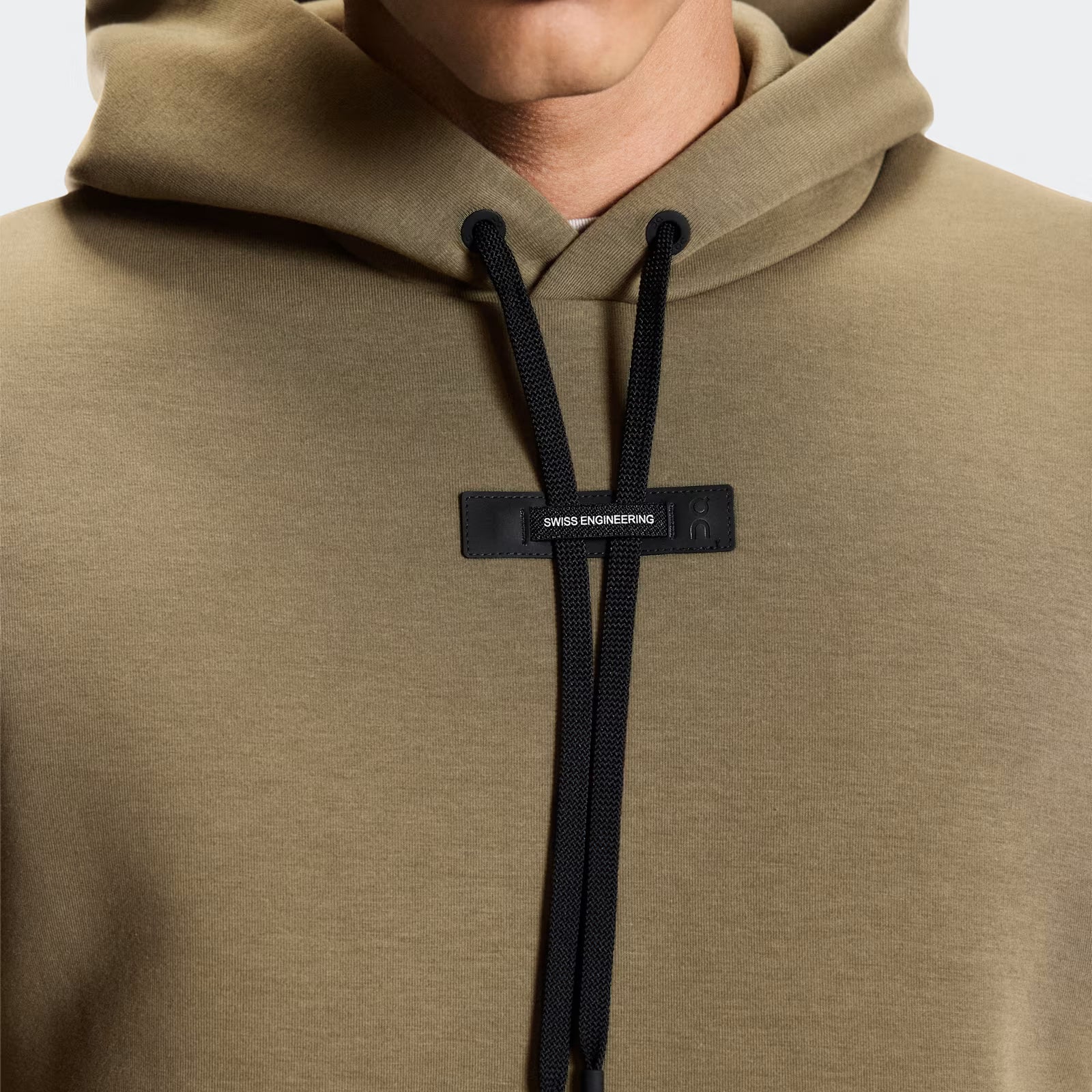 On Focus Tech Hoodie Kalamata