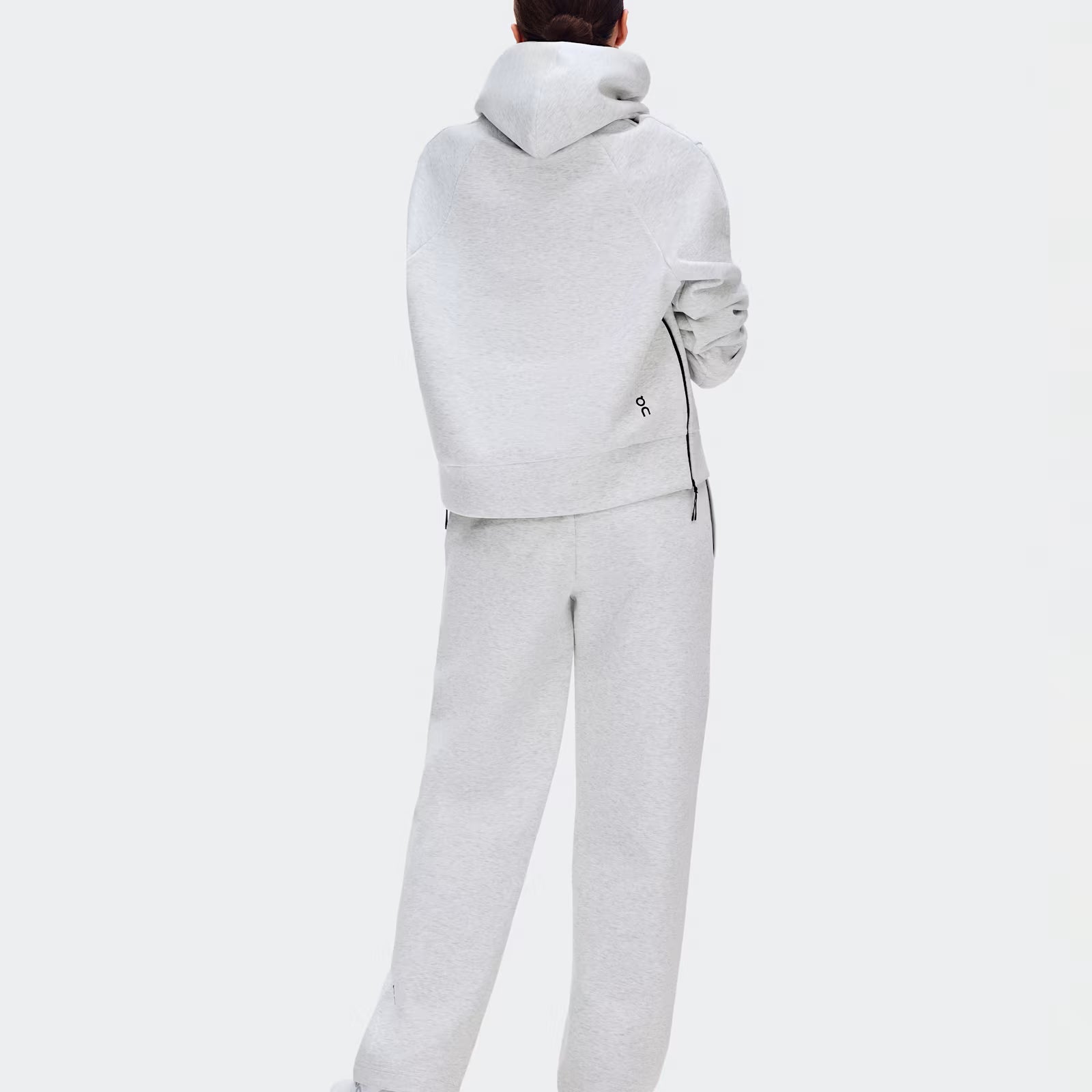 On Focus Tech Hoodie Crater (Women'S)