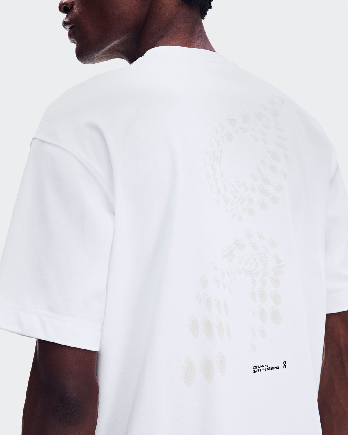 On Club Collective-T Runner White