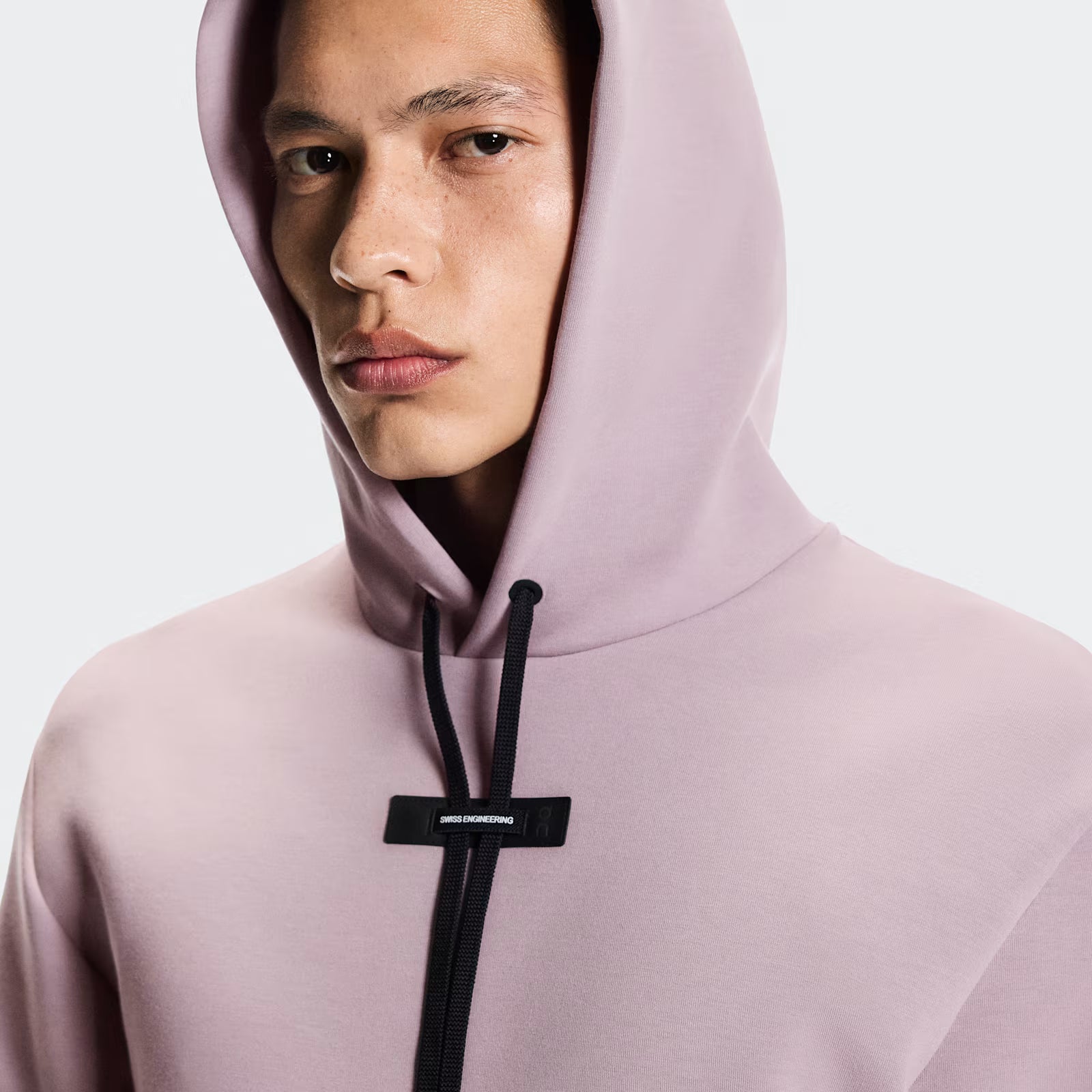 On Focus Tech Hoodie Heron