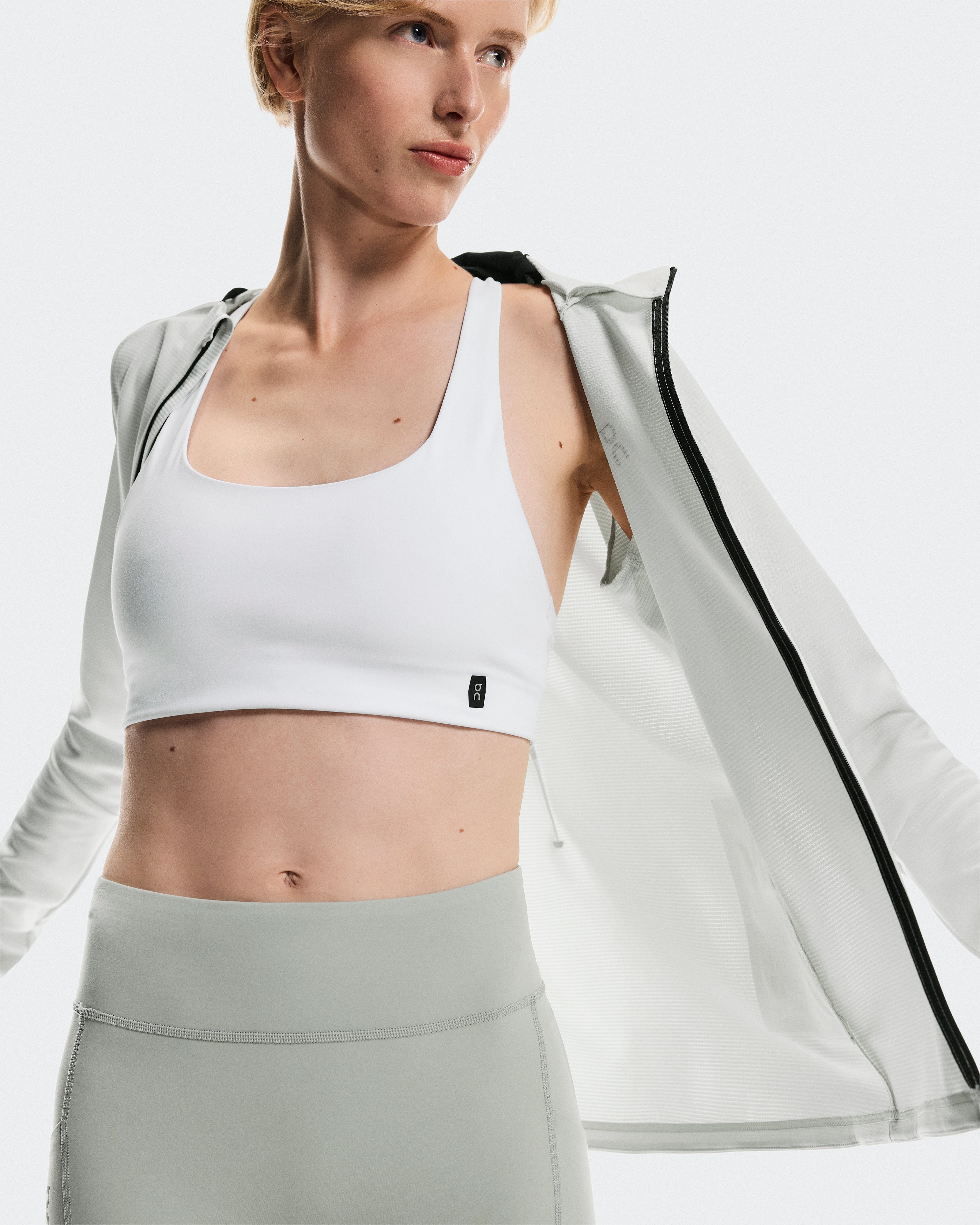 On Climate Zip Hoodie Iceberg (Women'S) (Women's)