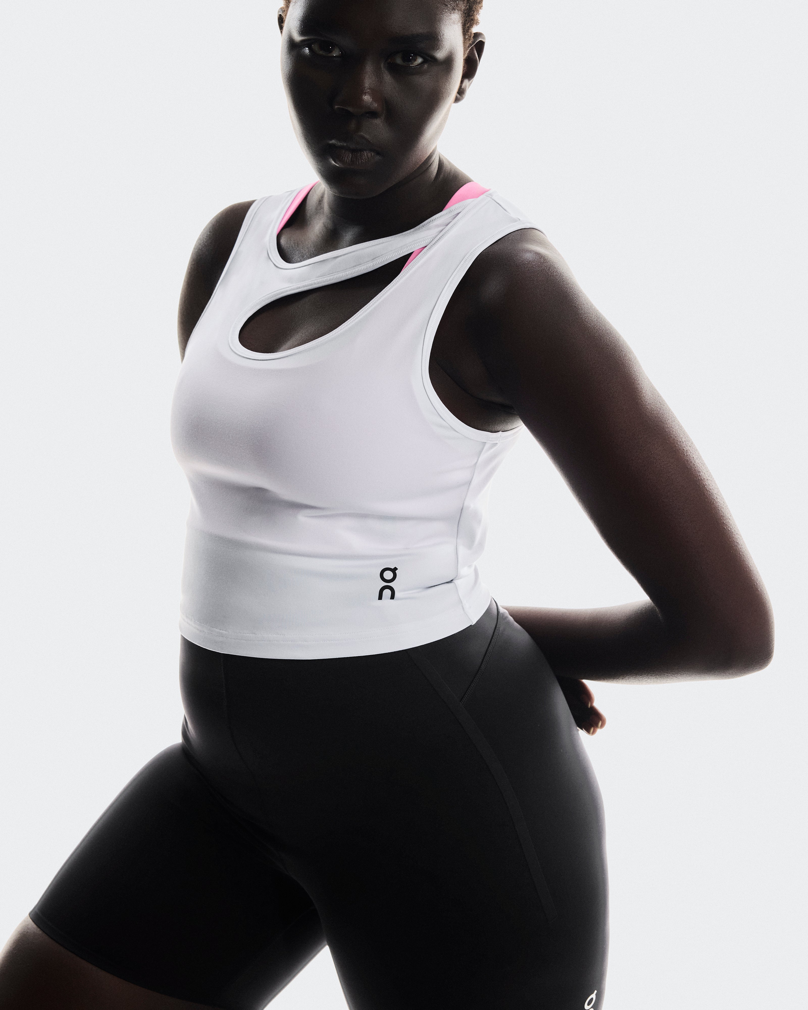 On Studio Cut-Out Crop White (Women'S)
