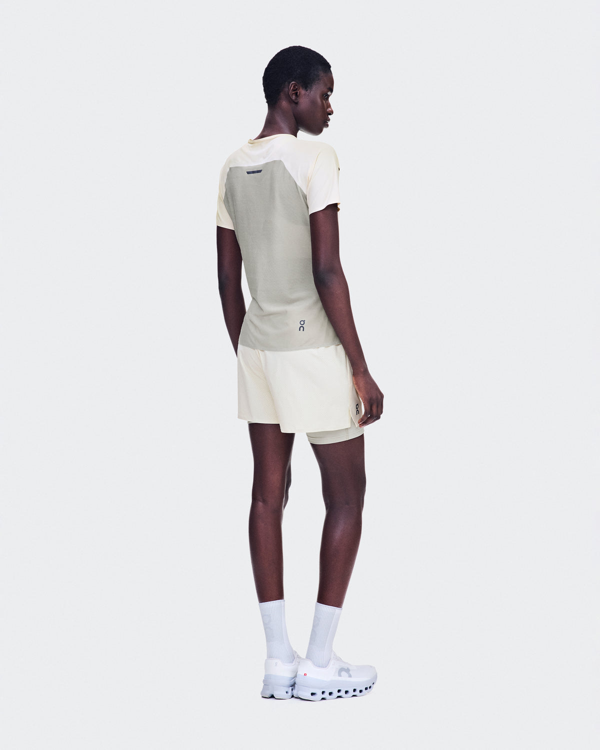On 3" Performance 2/1 Shorts Hare | Brume (Women'S)