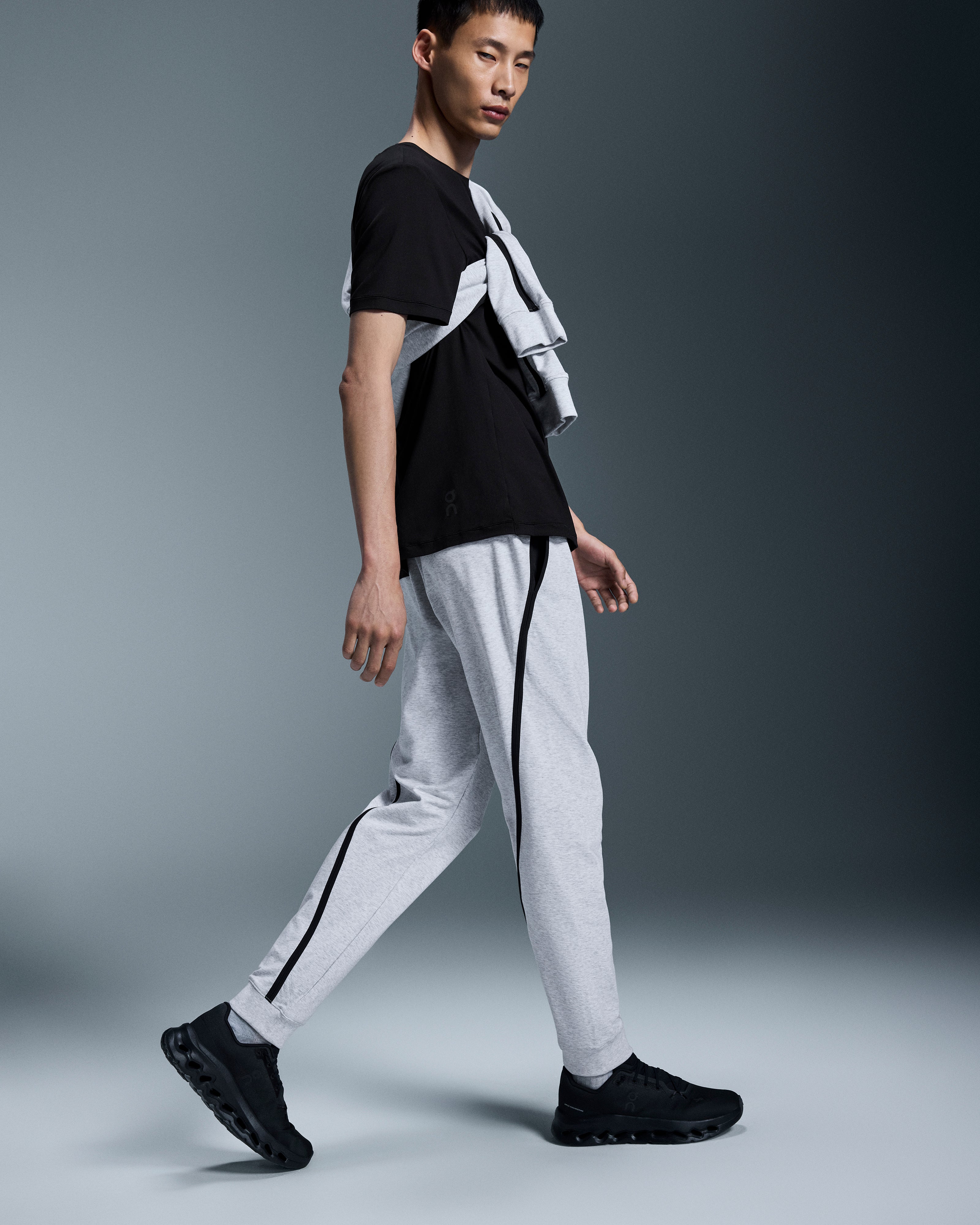 On Studio Joggers Crater