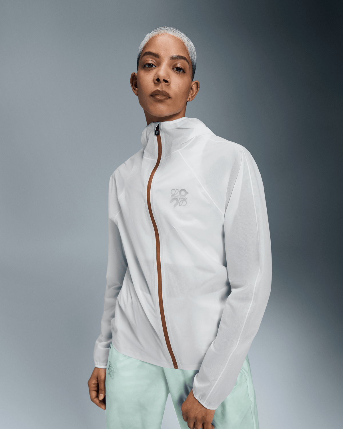 On Ultra Jacket Loewe White (Women'S)