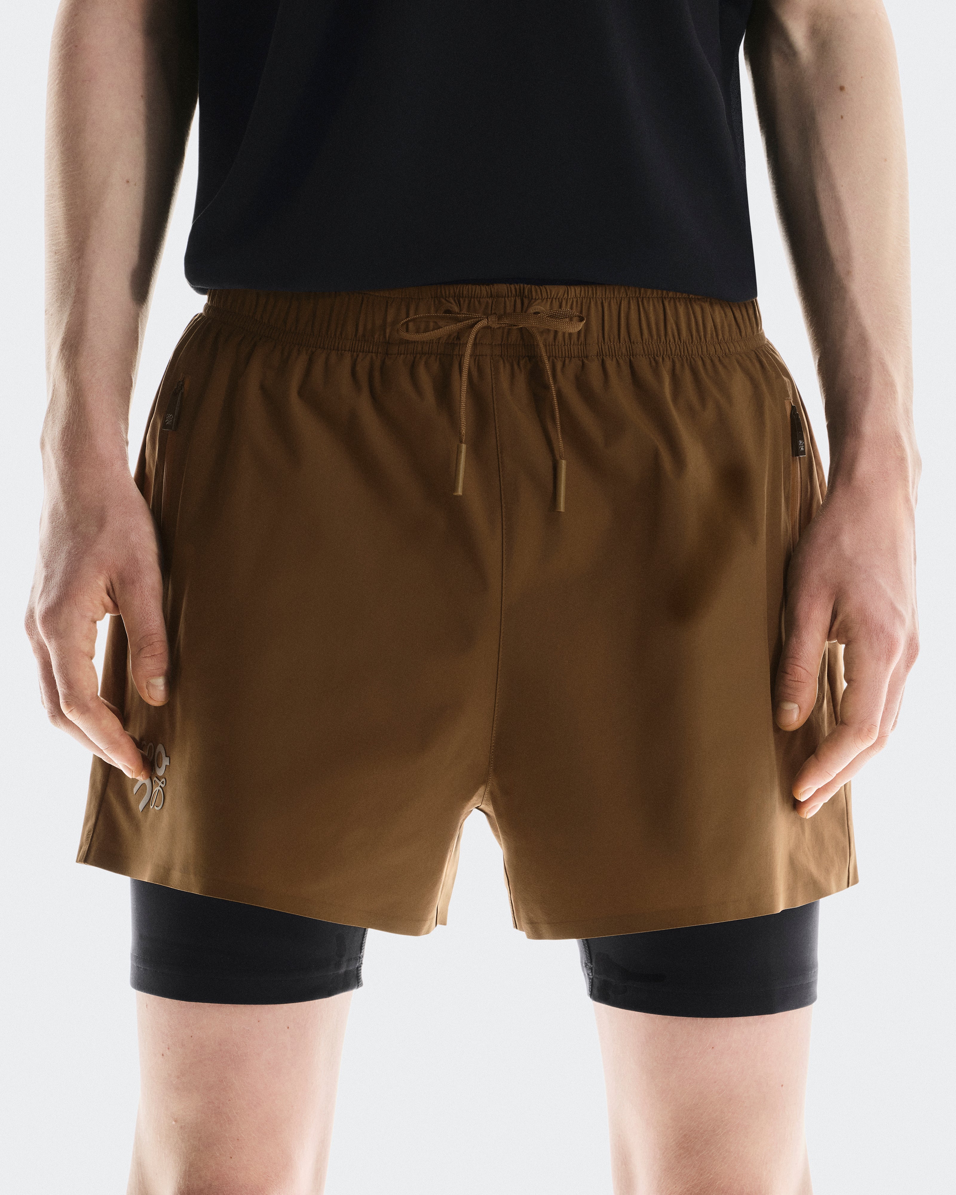 On Performance Shorts Loewe Toffee