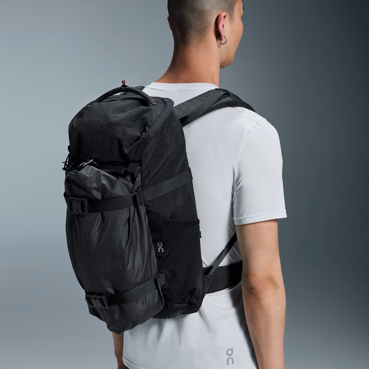 On Speed Pack 24L Elite Black | Magnet