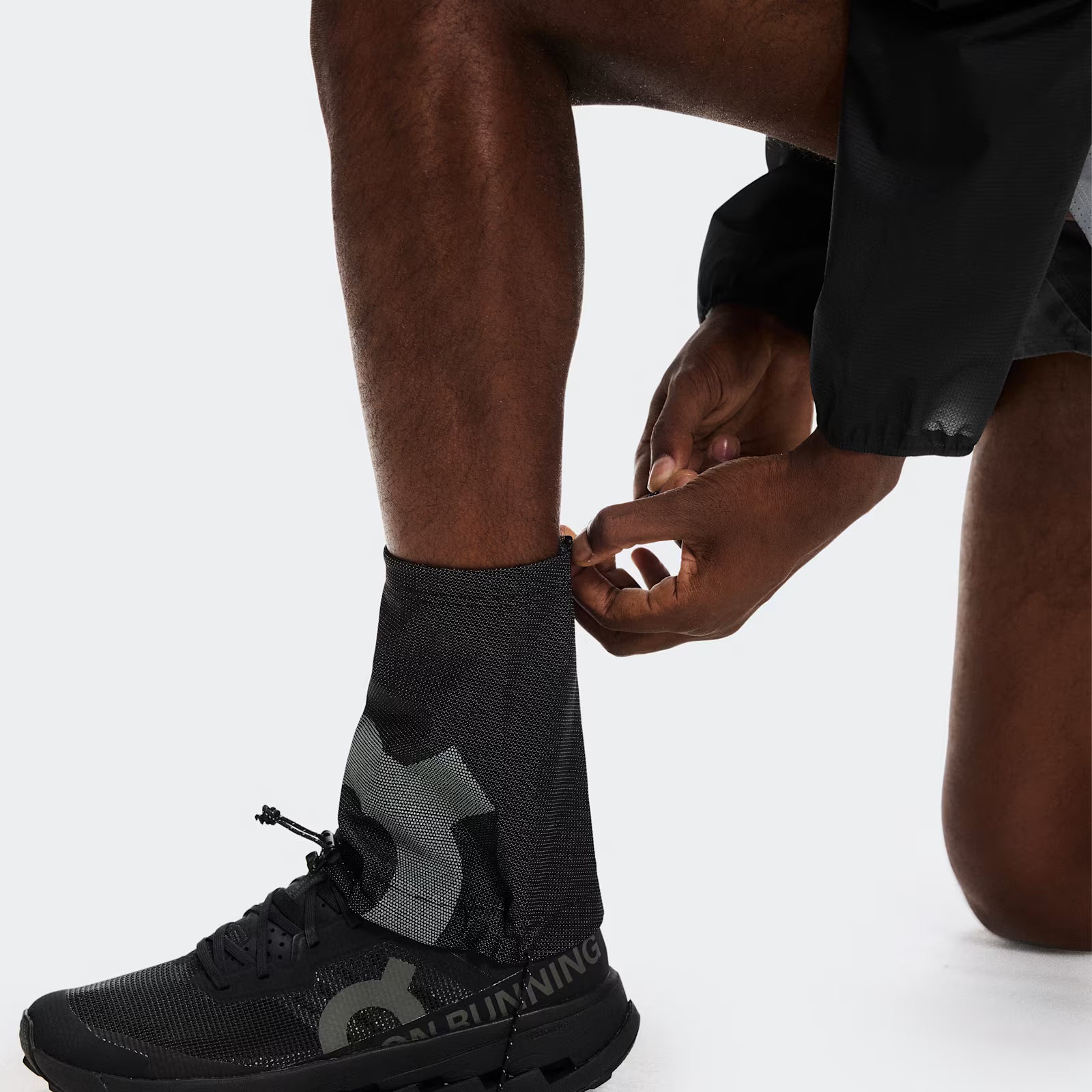 On Trail Shoe Gaiter Black