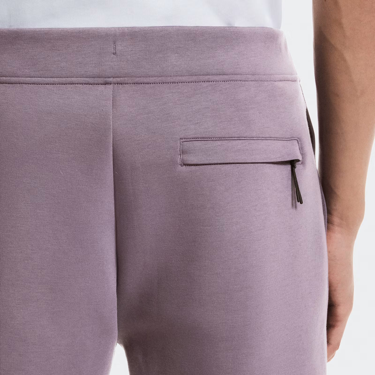 On Focus Tech Sweatpants Dewberry