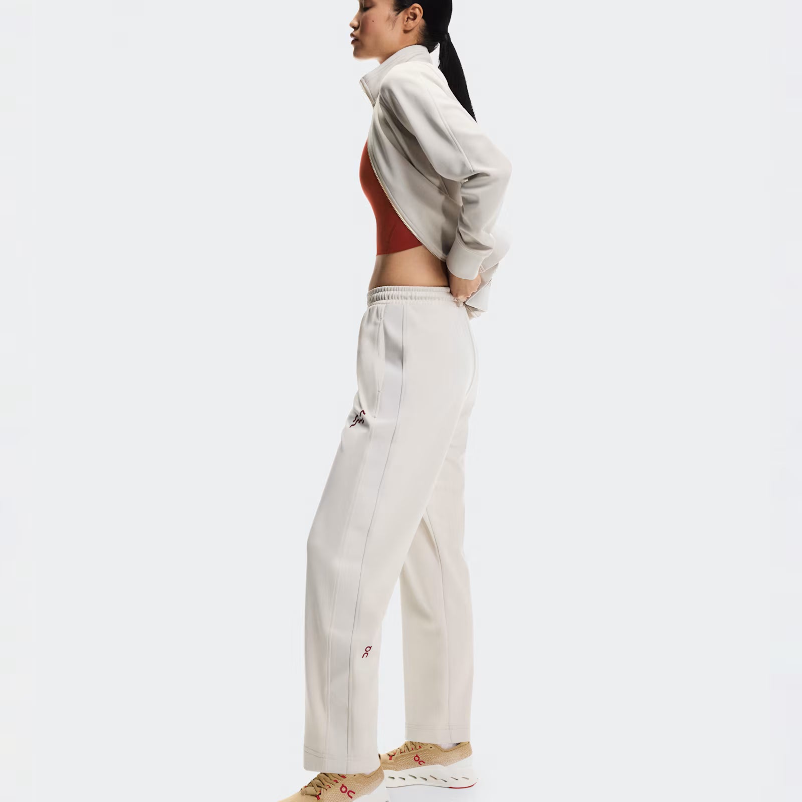 On Track Pants Year Of The Horse Pearl (Women'S)