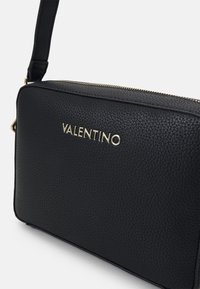 Valentino Alexia Unisex Cross Body Bag Nero