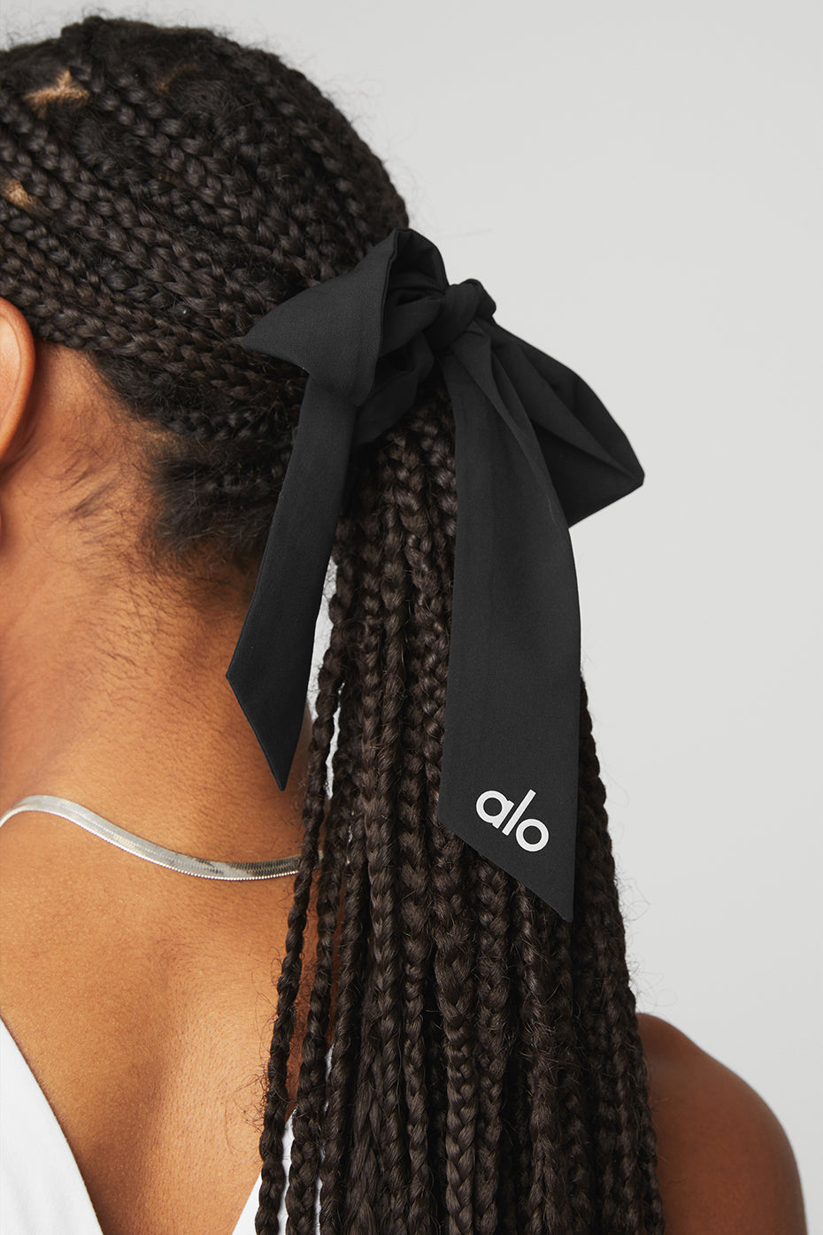 Alo Yoga Women'S Love Knots Tie Scrunchie