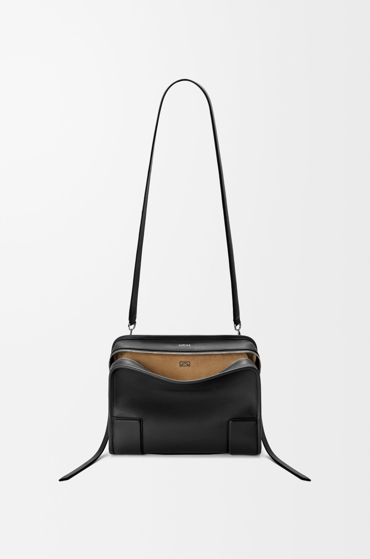 Loewe Medium Amazona 180 bag in soft calfskin