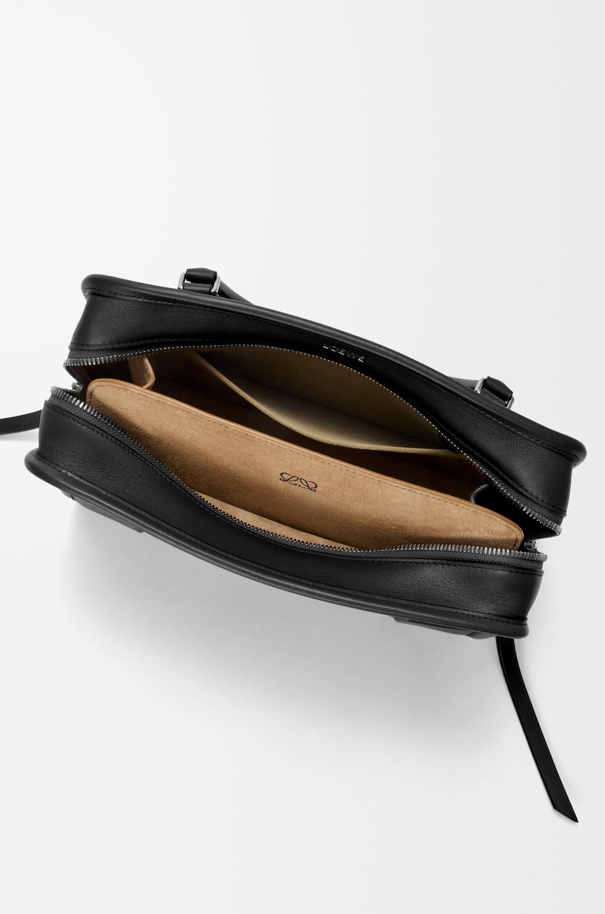 Loewe Medium Amazona 180 bag in soft calfskin