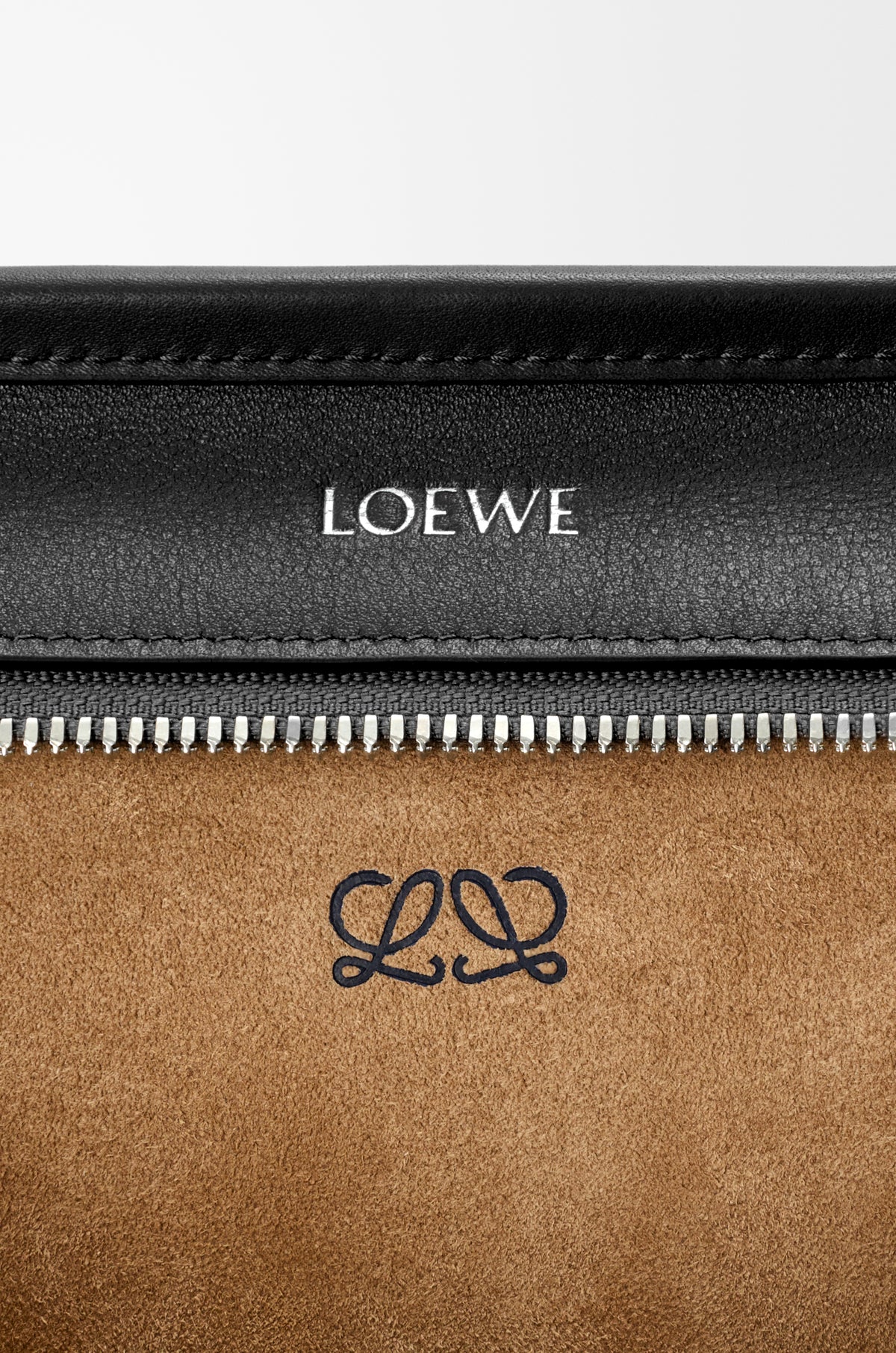 Loewe Medium Amazona 180 bag in soft calfskin