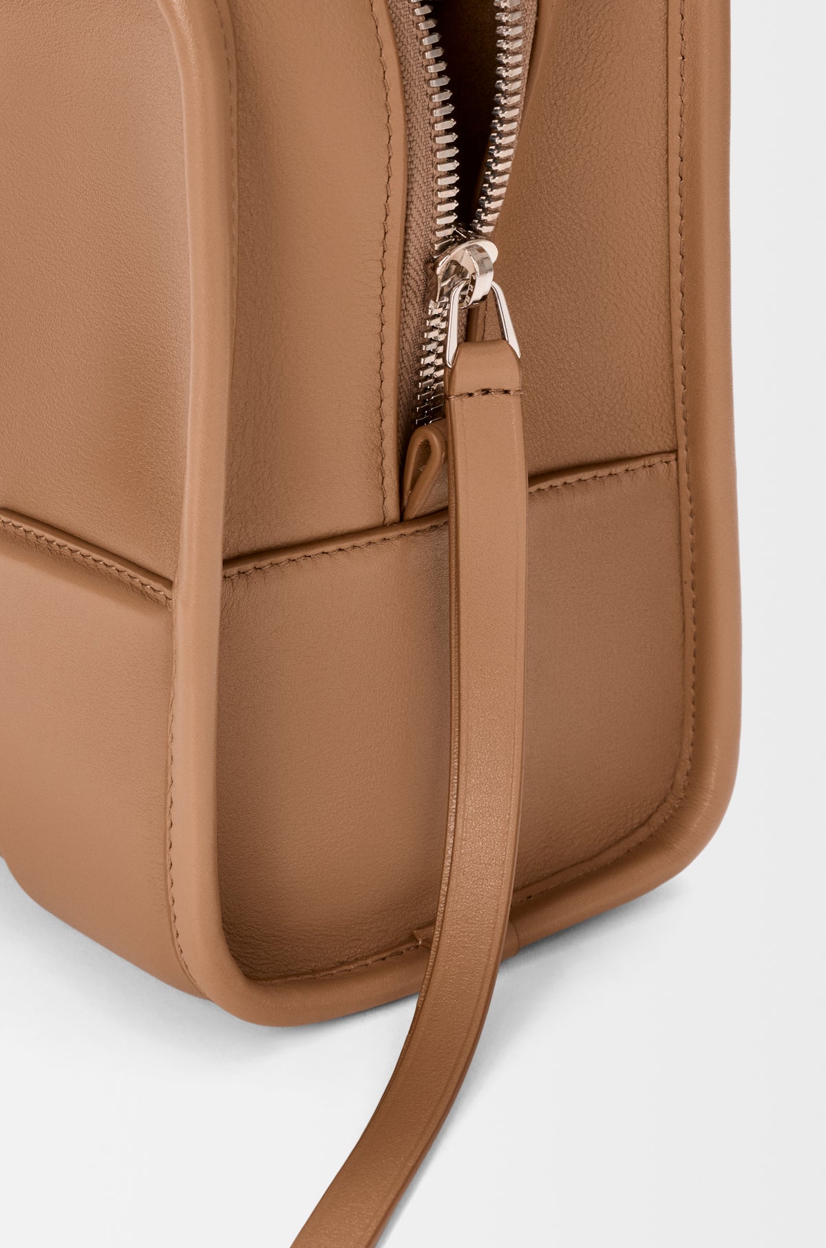 Loewe Medium Amazona 180 bag in soft calfskin