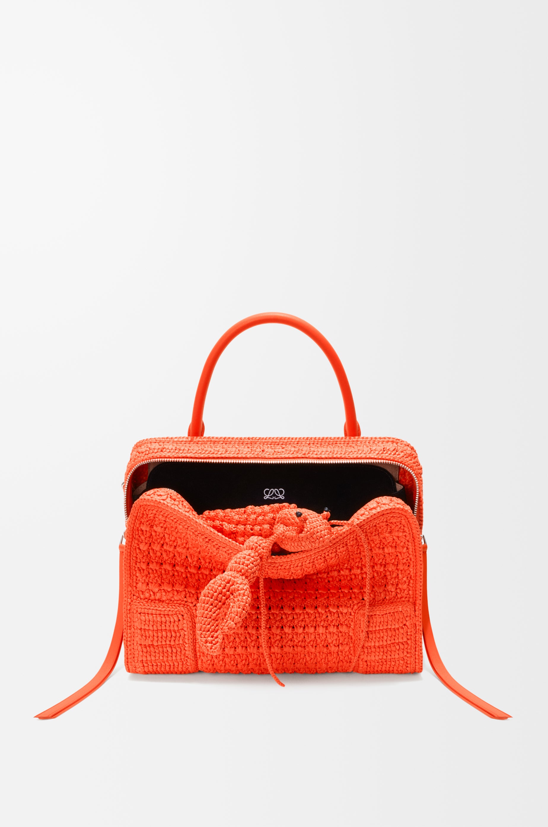 Loewe Medium Amazona 180 Lazy Crab bag in raffia crochet
