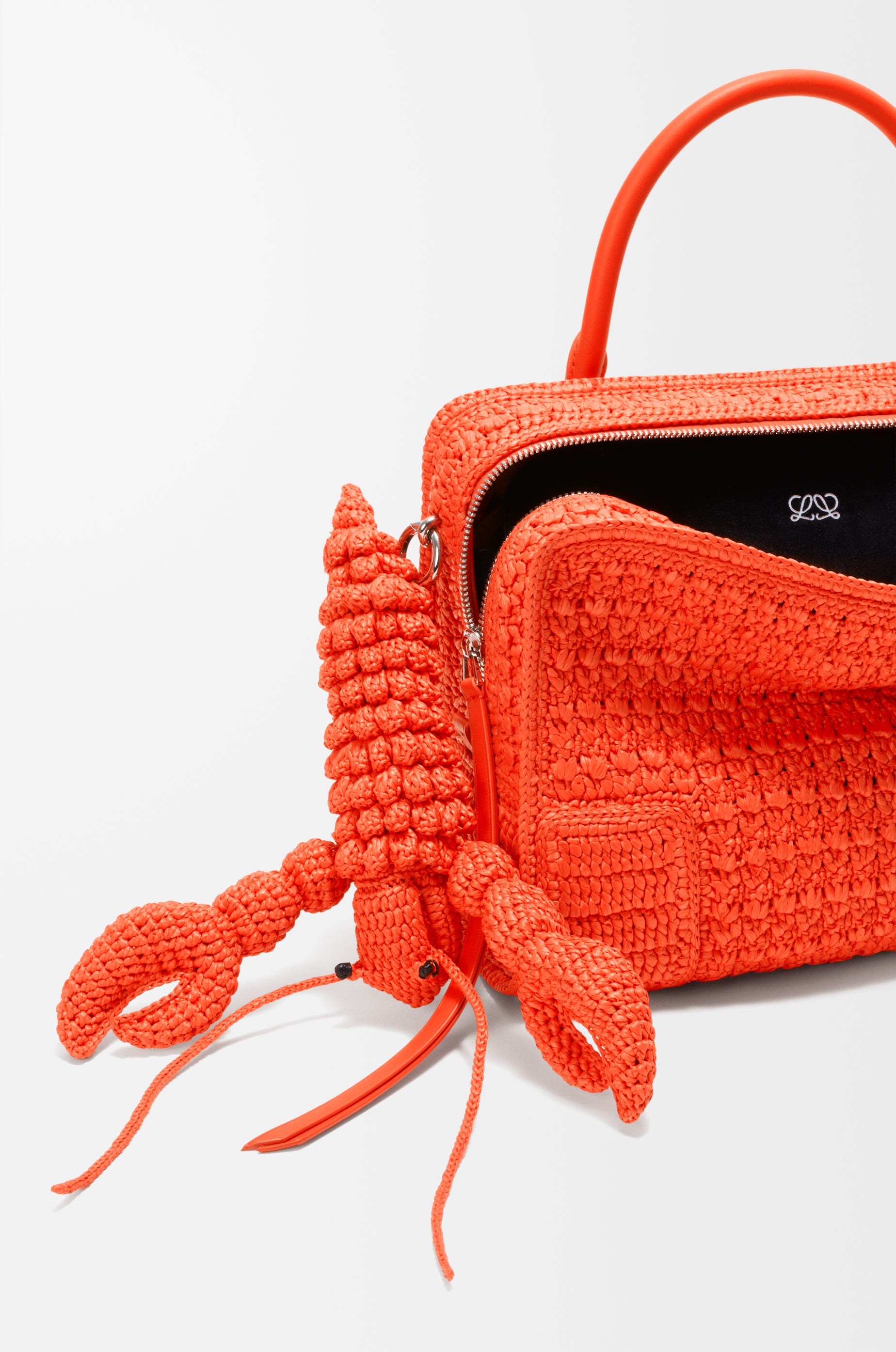Loewe Medium Amazona 180 Lazy Crab bag in raffia crochet
