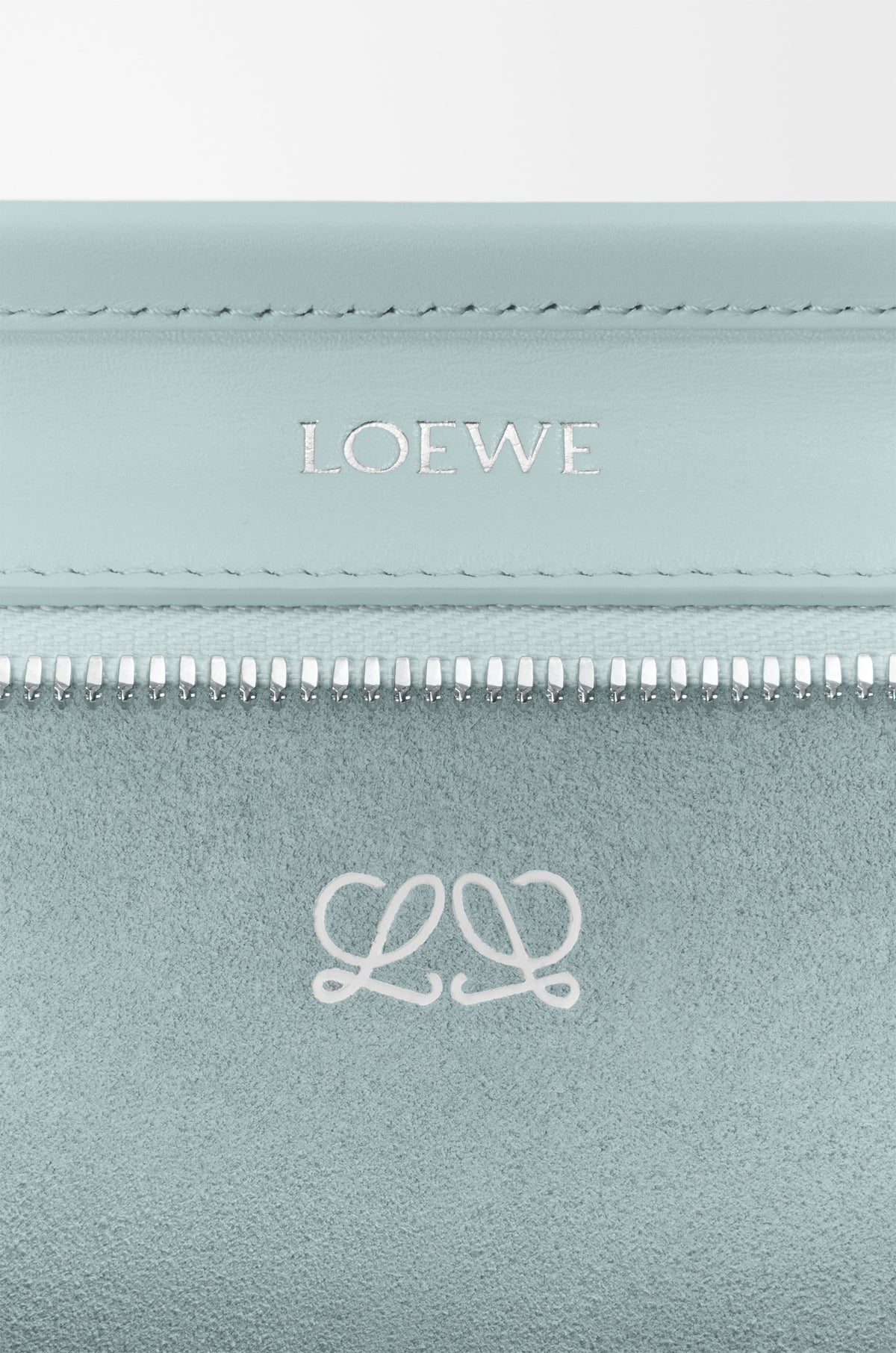 Loewe Small Amazona 180 bag in soft calfskin