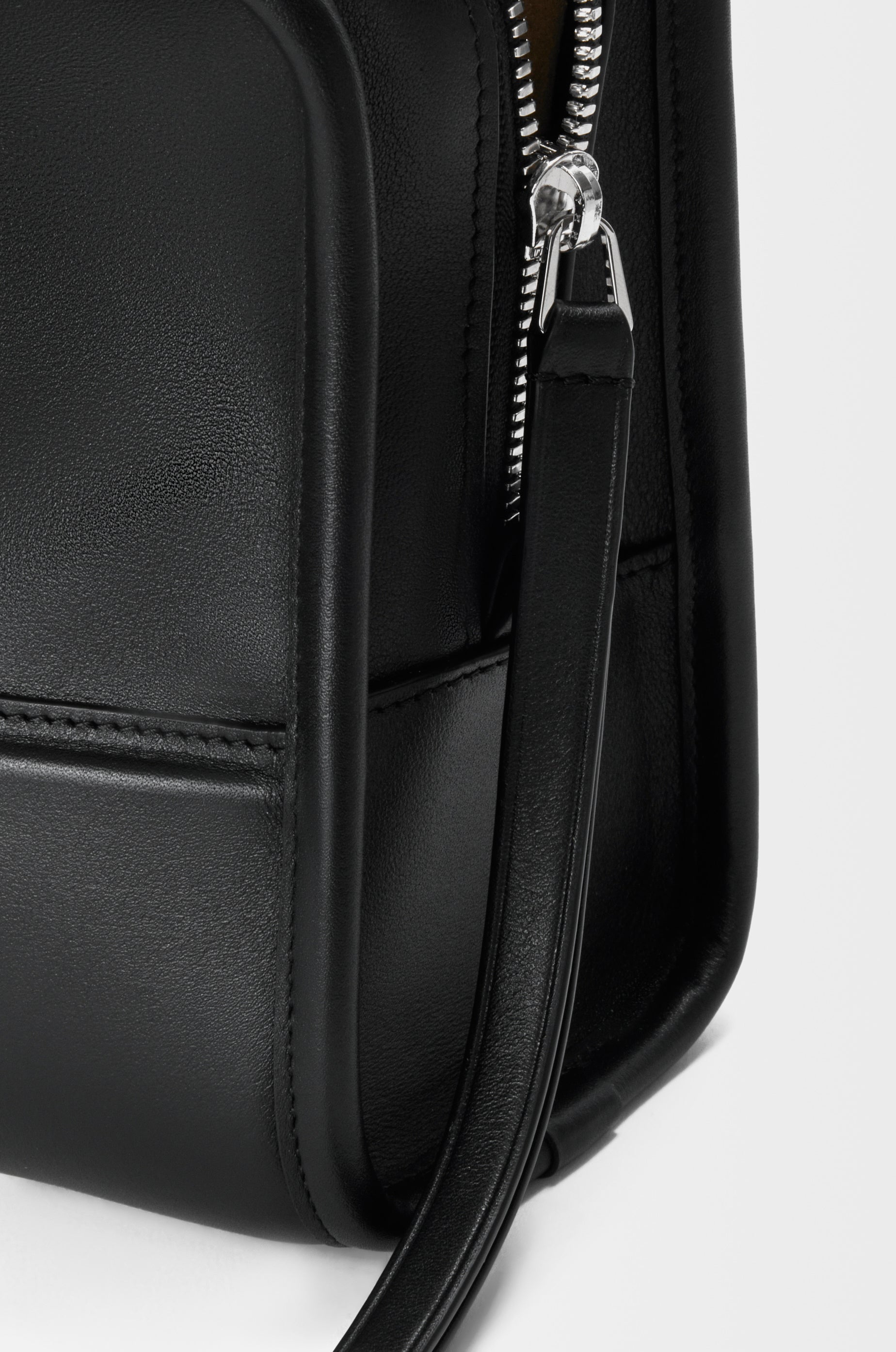Loewe Small Amazona 180 bag in soft calfskin