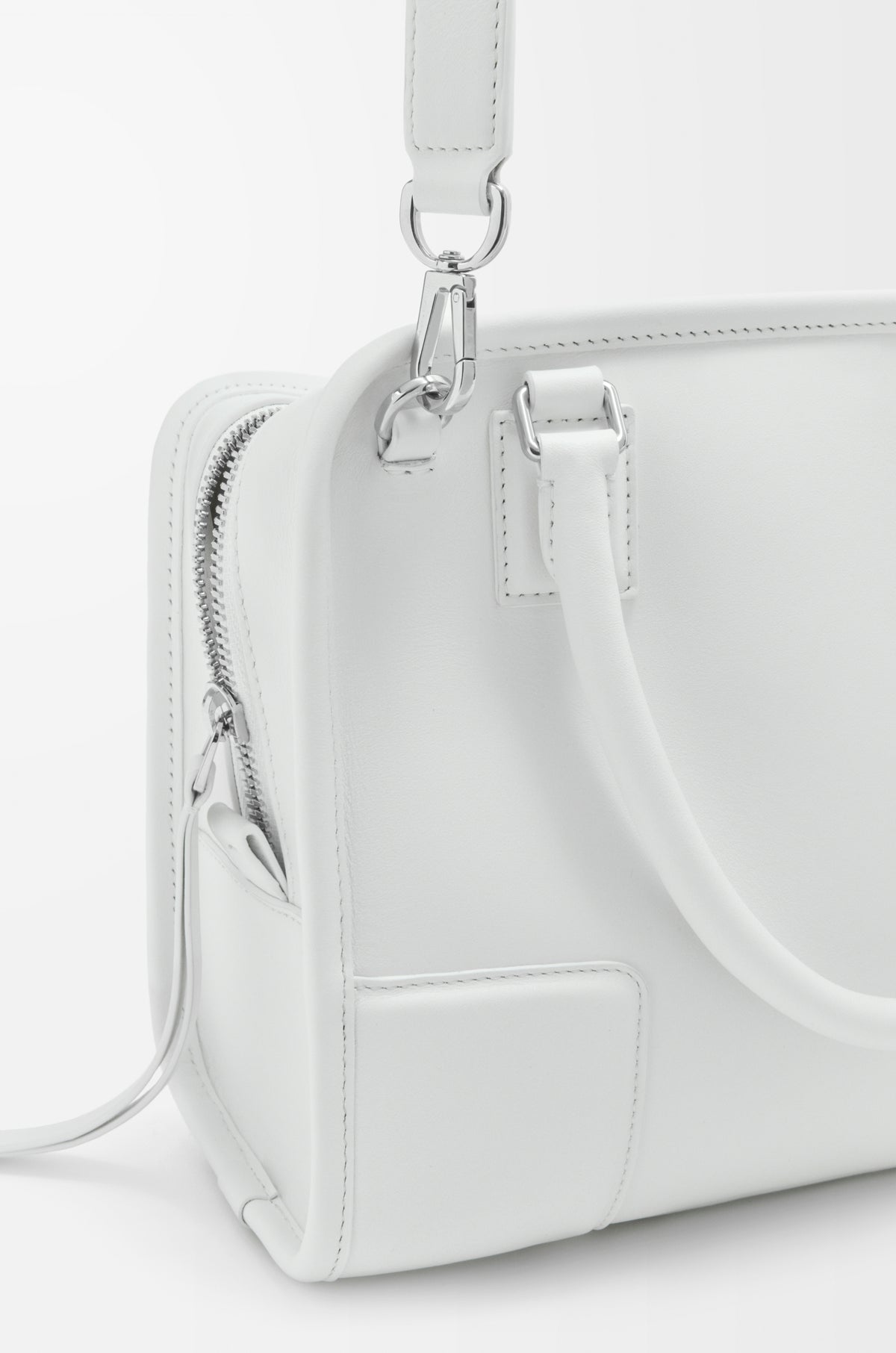 Loewe Small Amazona 180 bag in soft calfskin
