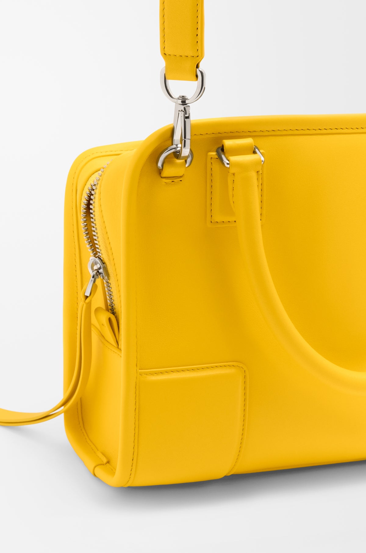 Loewe Small Amazona 180 bag in soft calfskin
