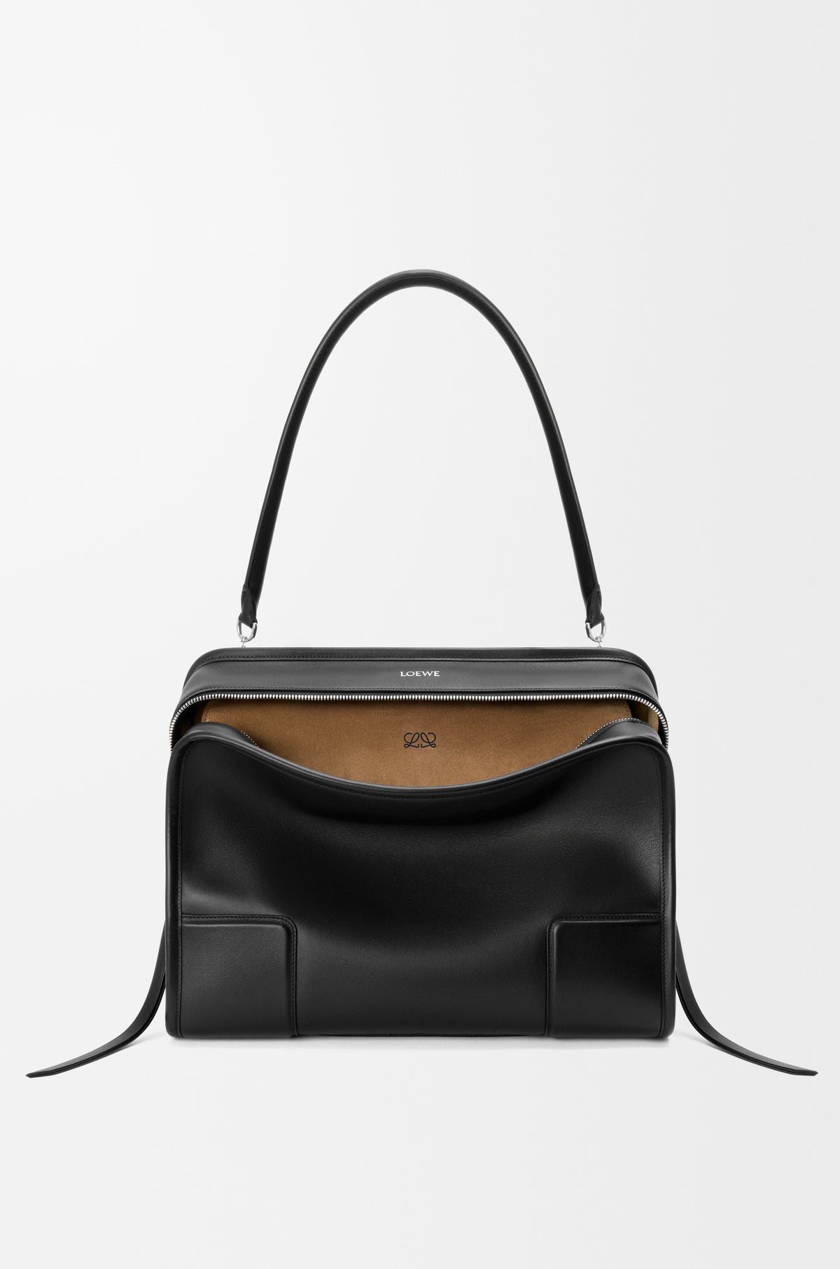 Loewe Large Amazona 180 bag in soft calfskin