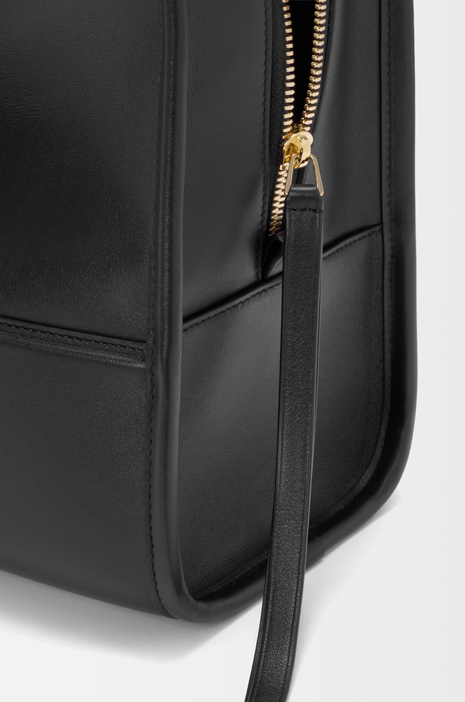 Loewe Large Skived Amazona 180 bag in soft calfskin