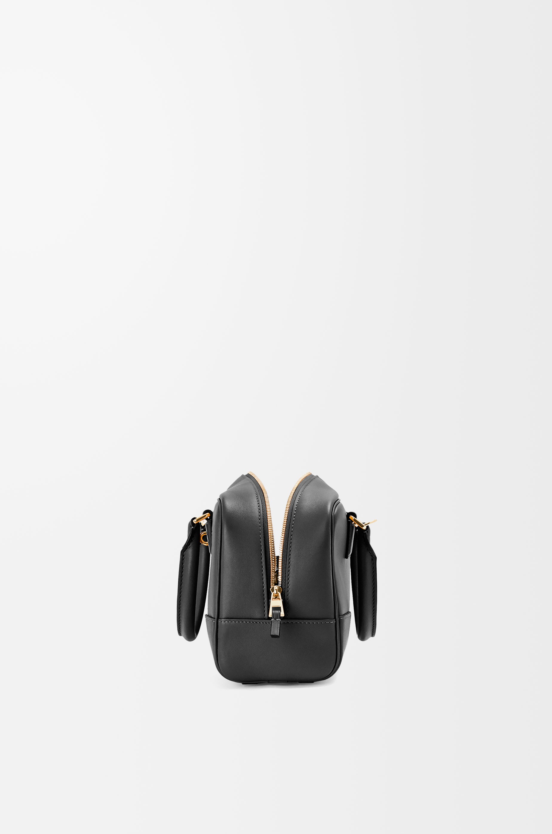 Loewe Amazona 23 bag in nappa calfskin