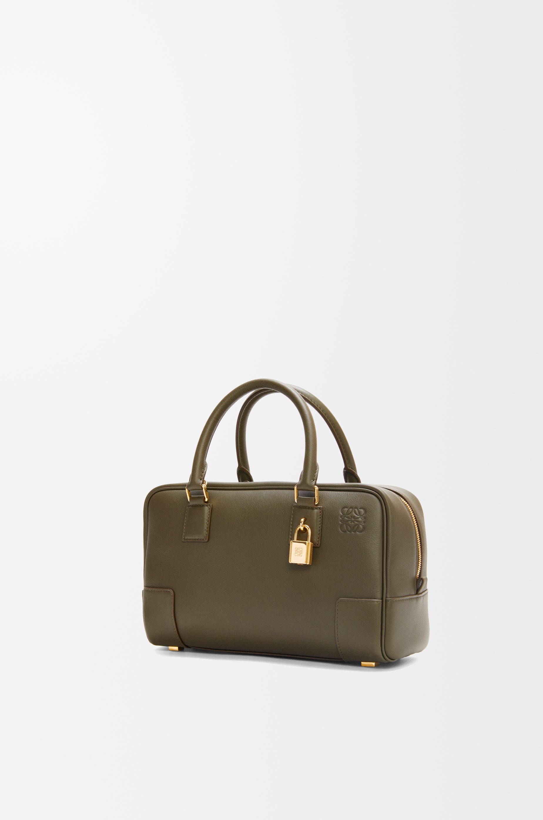 Loewe Amazona 23 bag in nappa calfskin