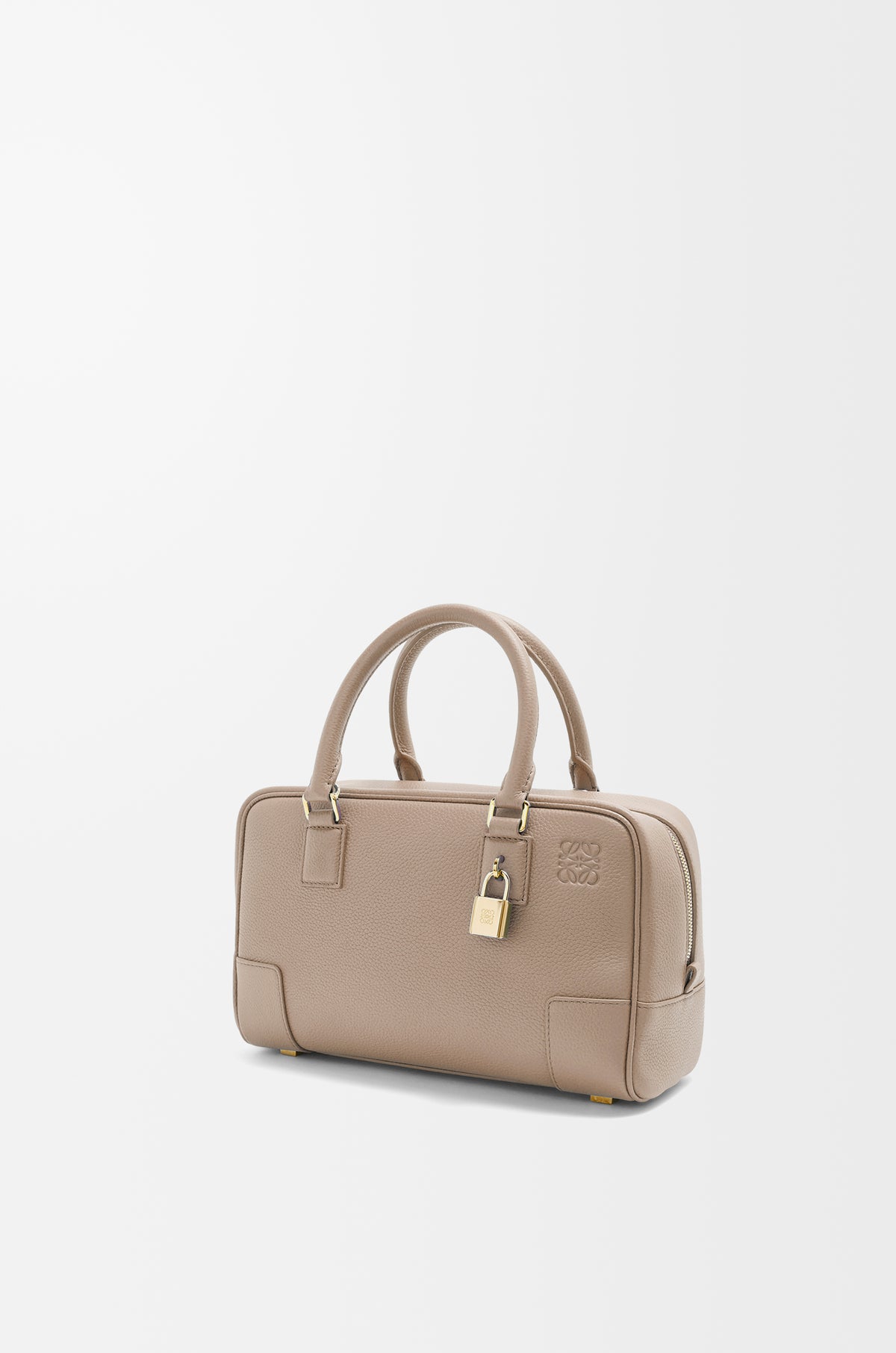 Loewe Amazona 23 bag in soft grained calfskin