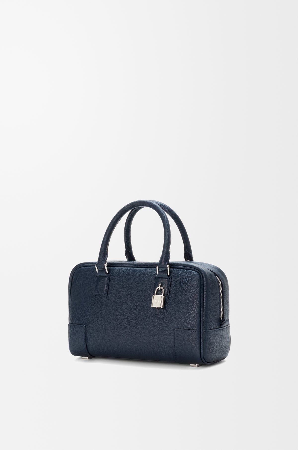 Loewe Amazona 23 bag in soft grained calfskin