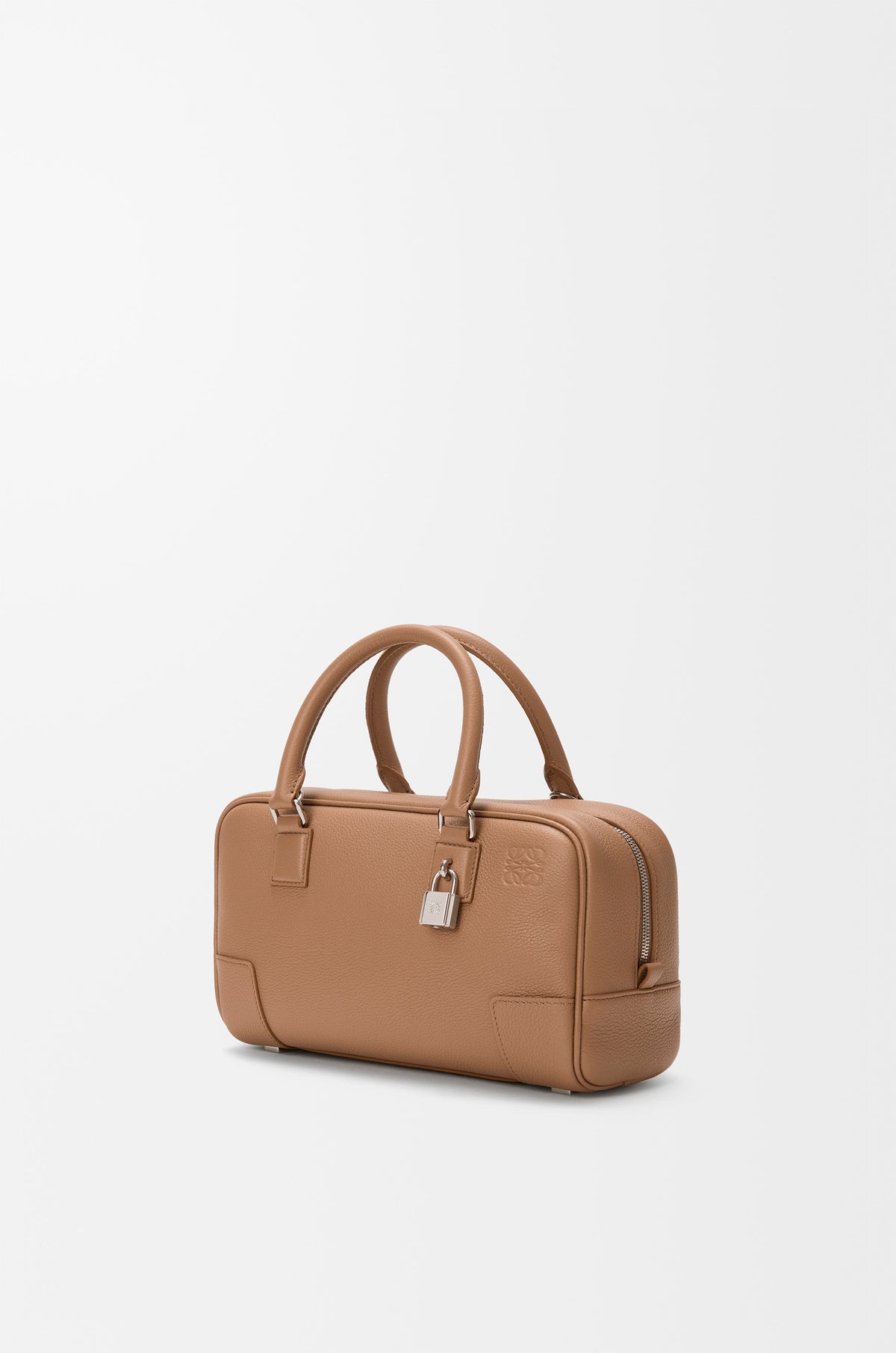 Loewe Amazona 23 bag in soft grained calfskin