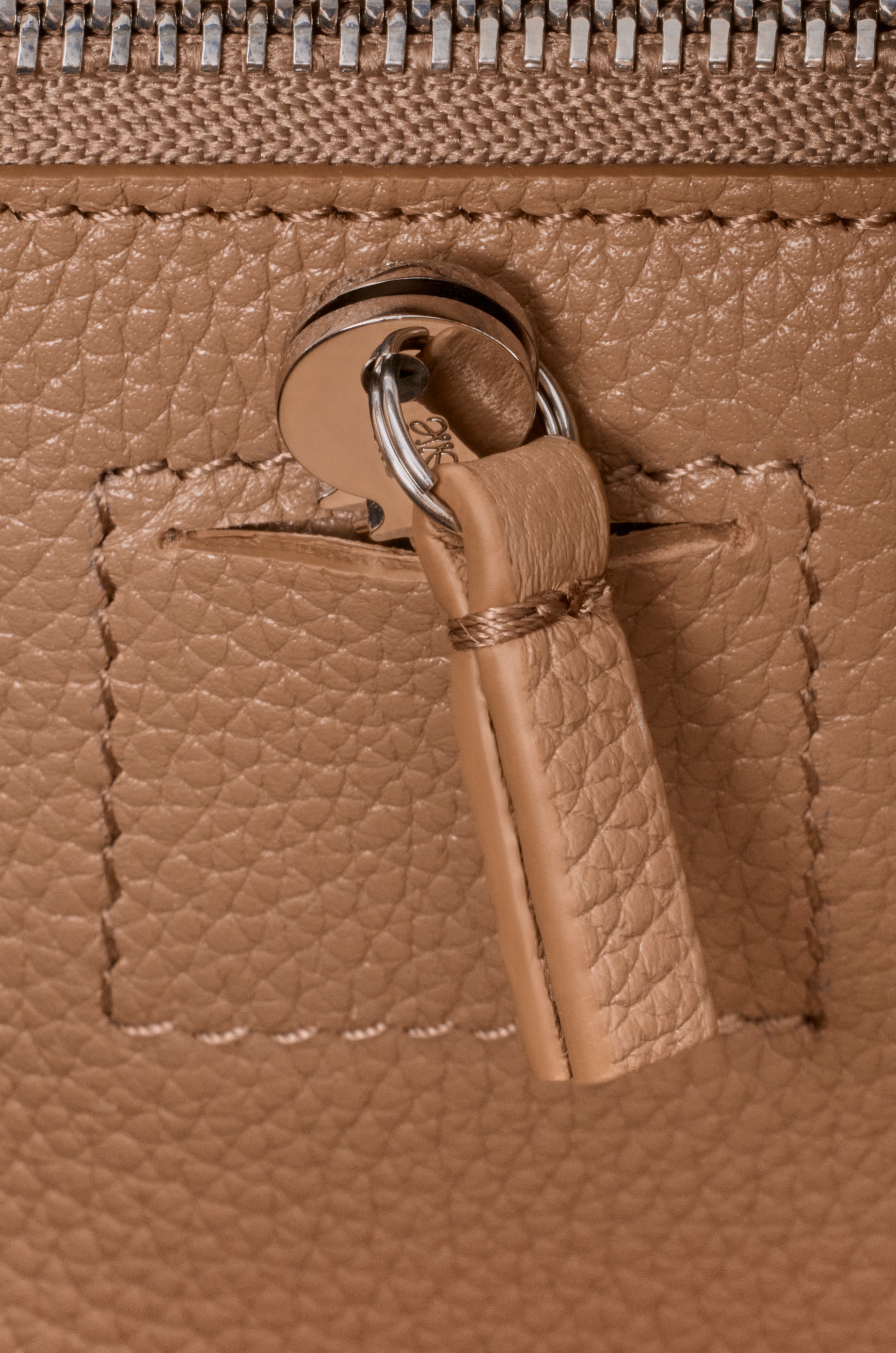 Loewe Amazona 23 bag in soft grained calfskin