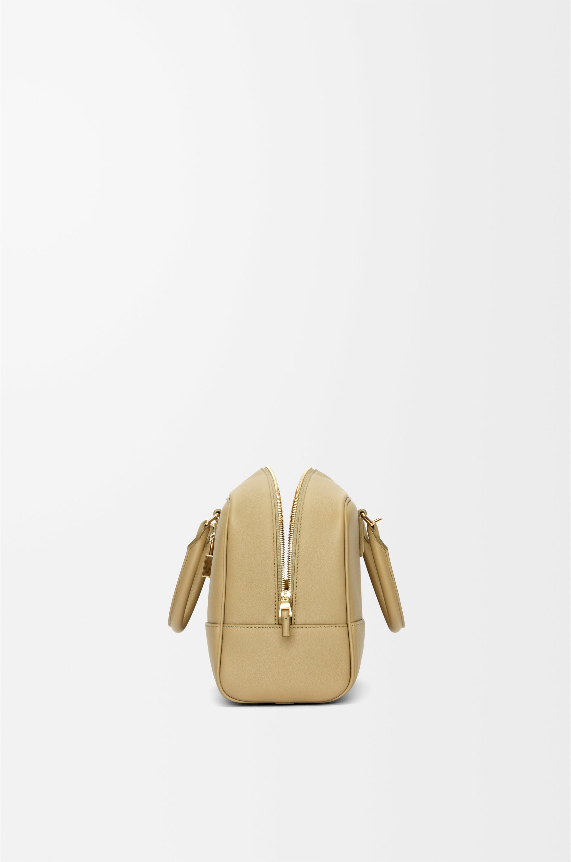 Loewe Amazona 28 bag in nappa calfskin