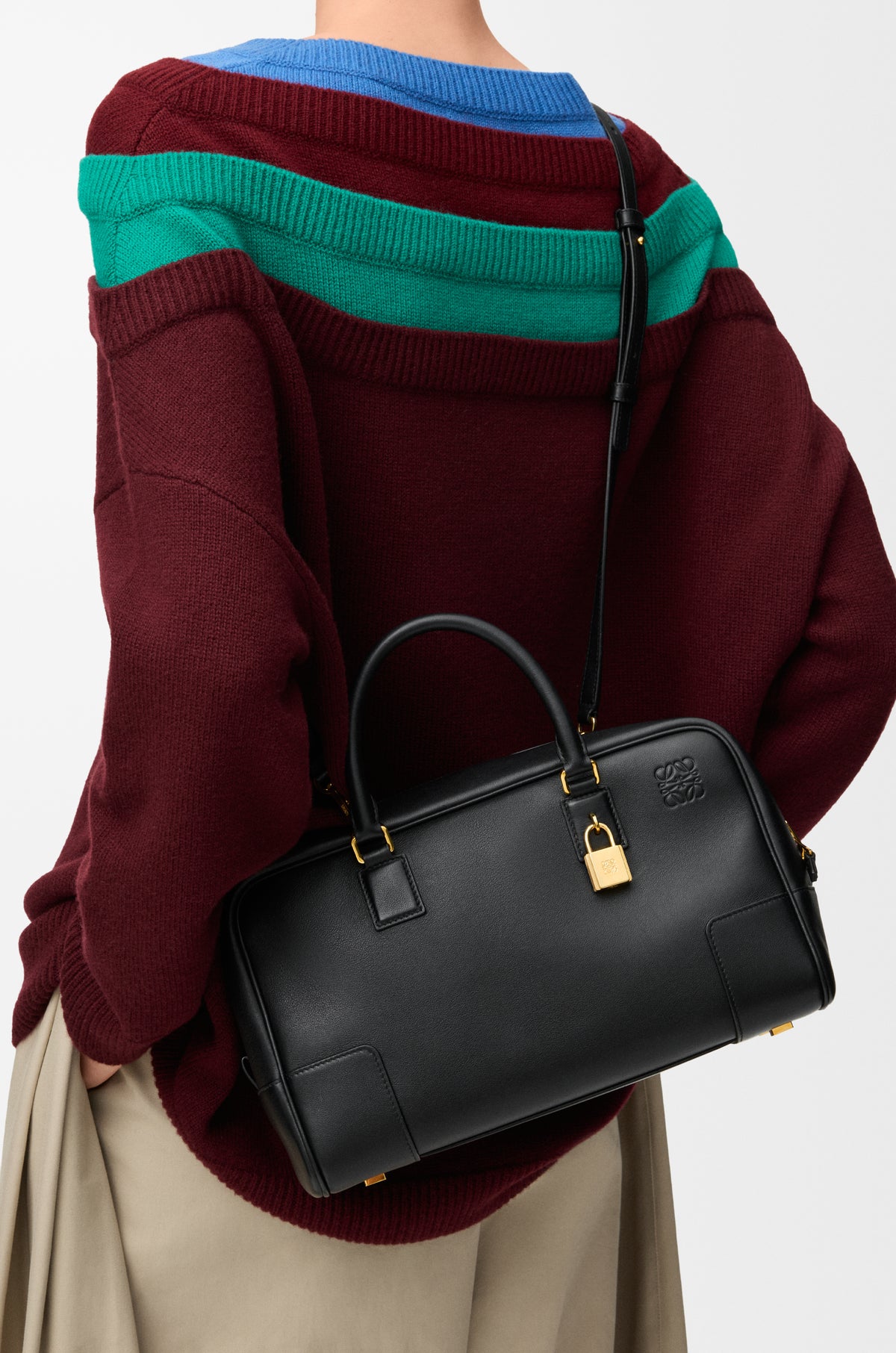 Loewe Amazona 28 bag in nappa calfskin