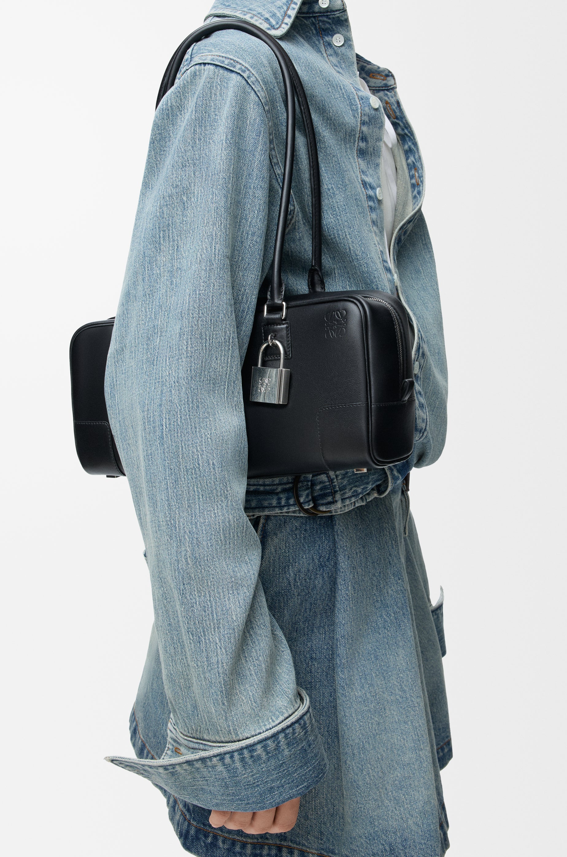 Loewe Amazona 31 cropped bag in shiny calfskin