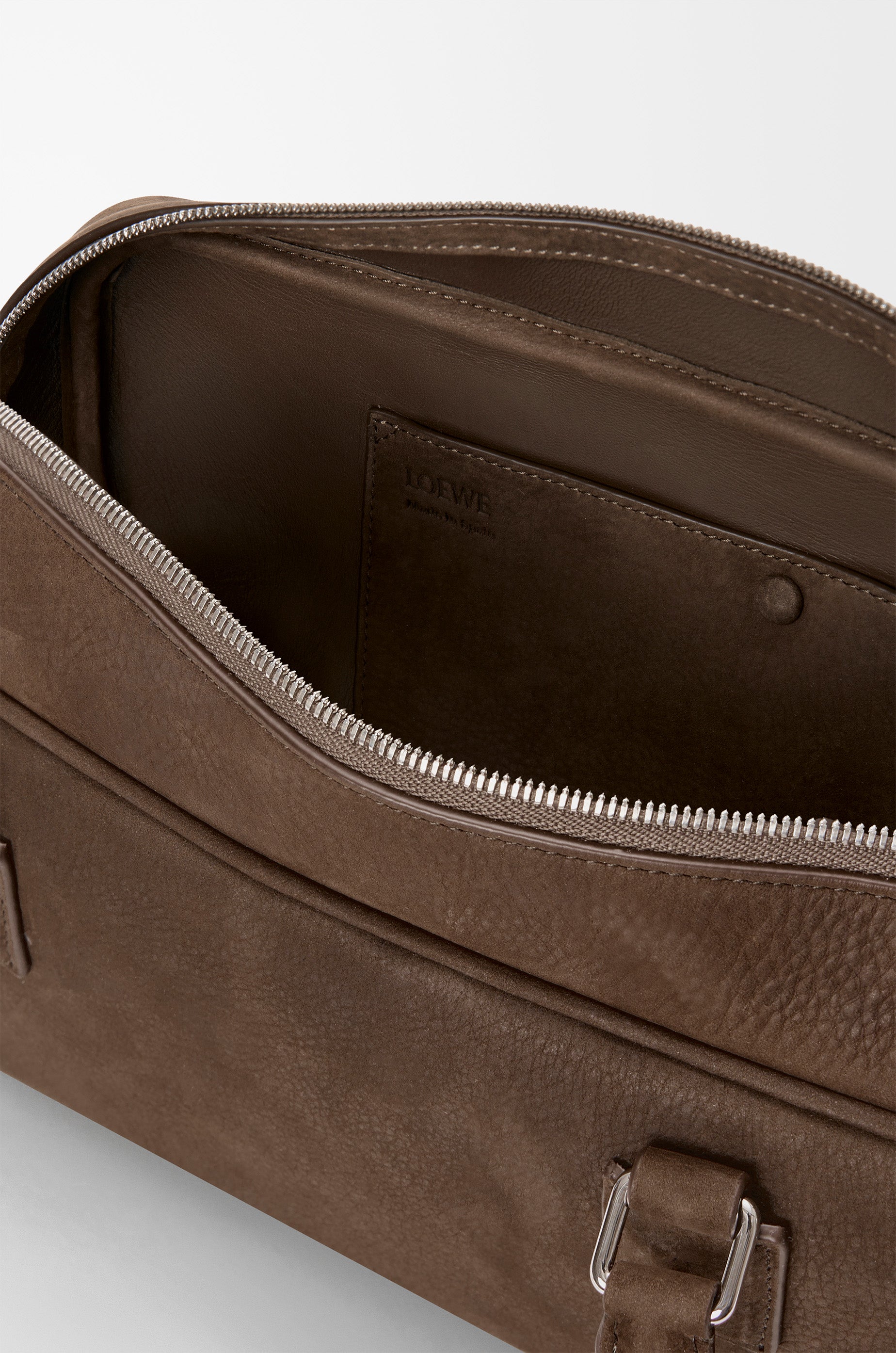 Loewe Amazona 31 cropped bag in grained nubuck