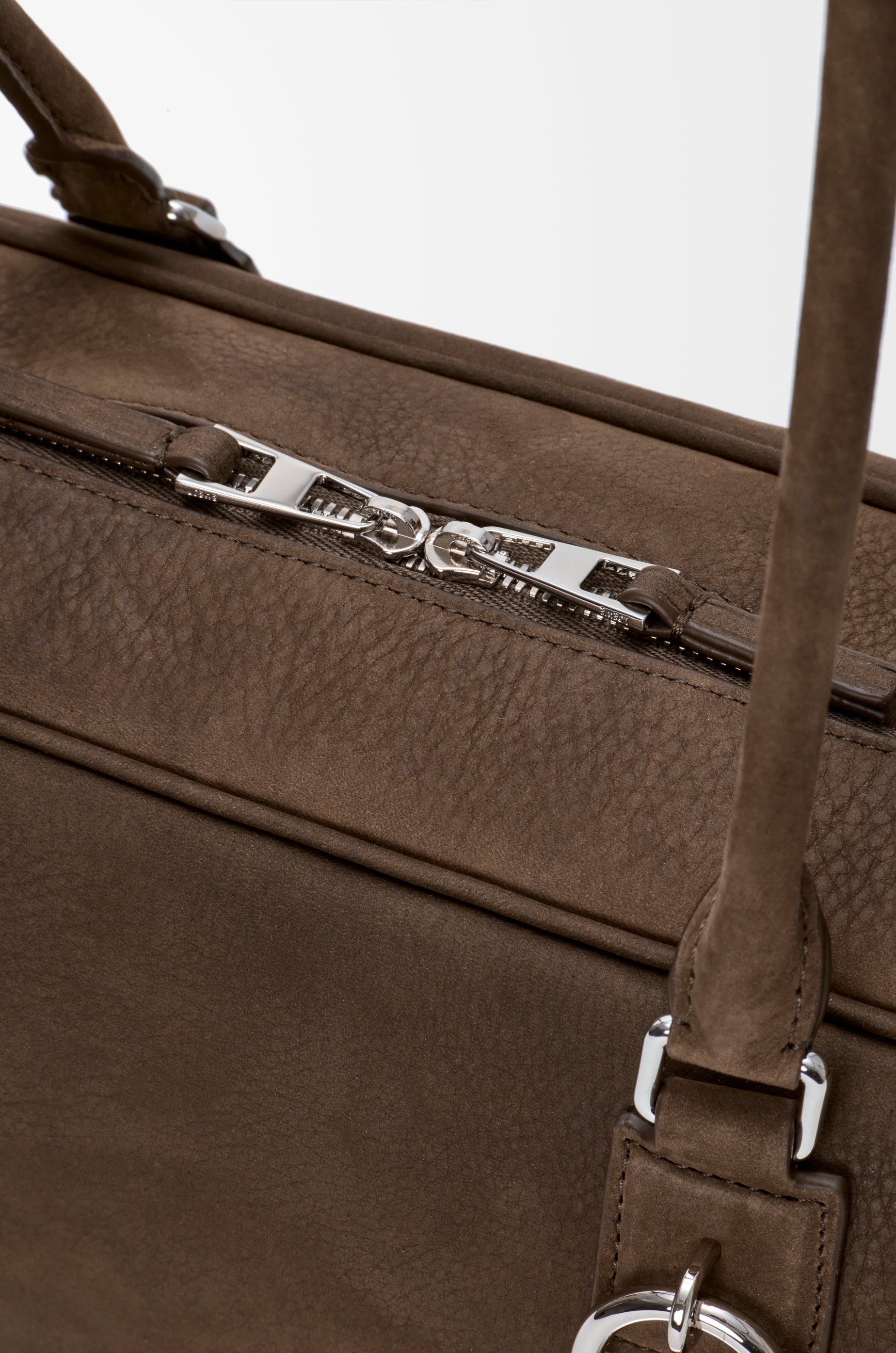 Loewe Amazona 31 cropped bag in grained nubuck