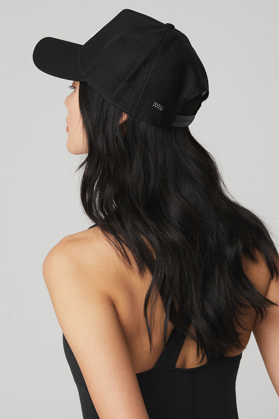 Alo Yoga Women'S District Trucker Hat