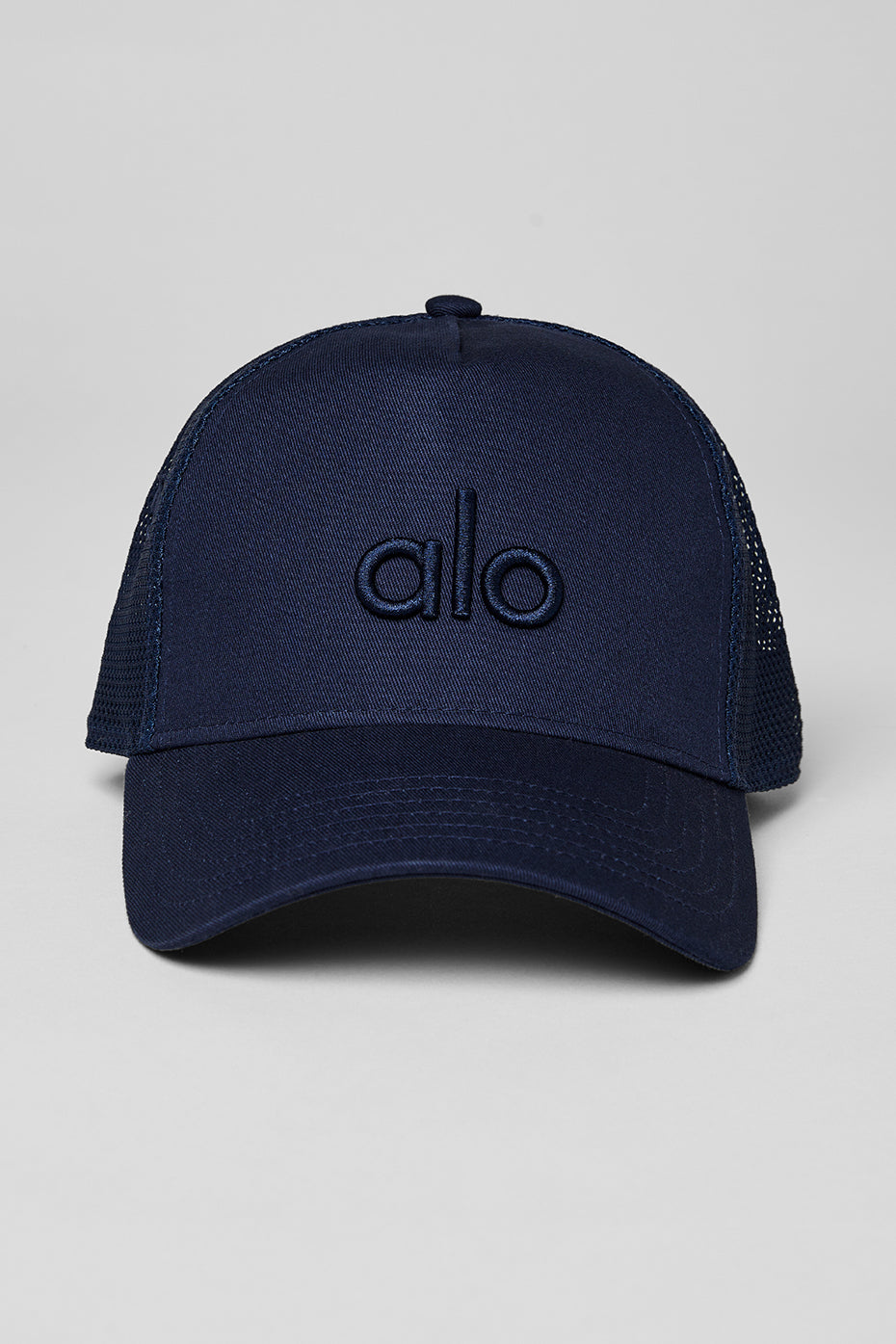 Alo Yoga Women'S District Trucker Hat