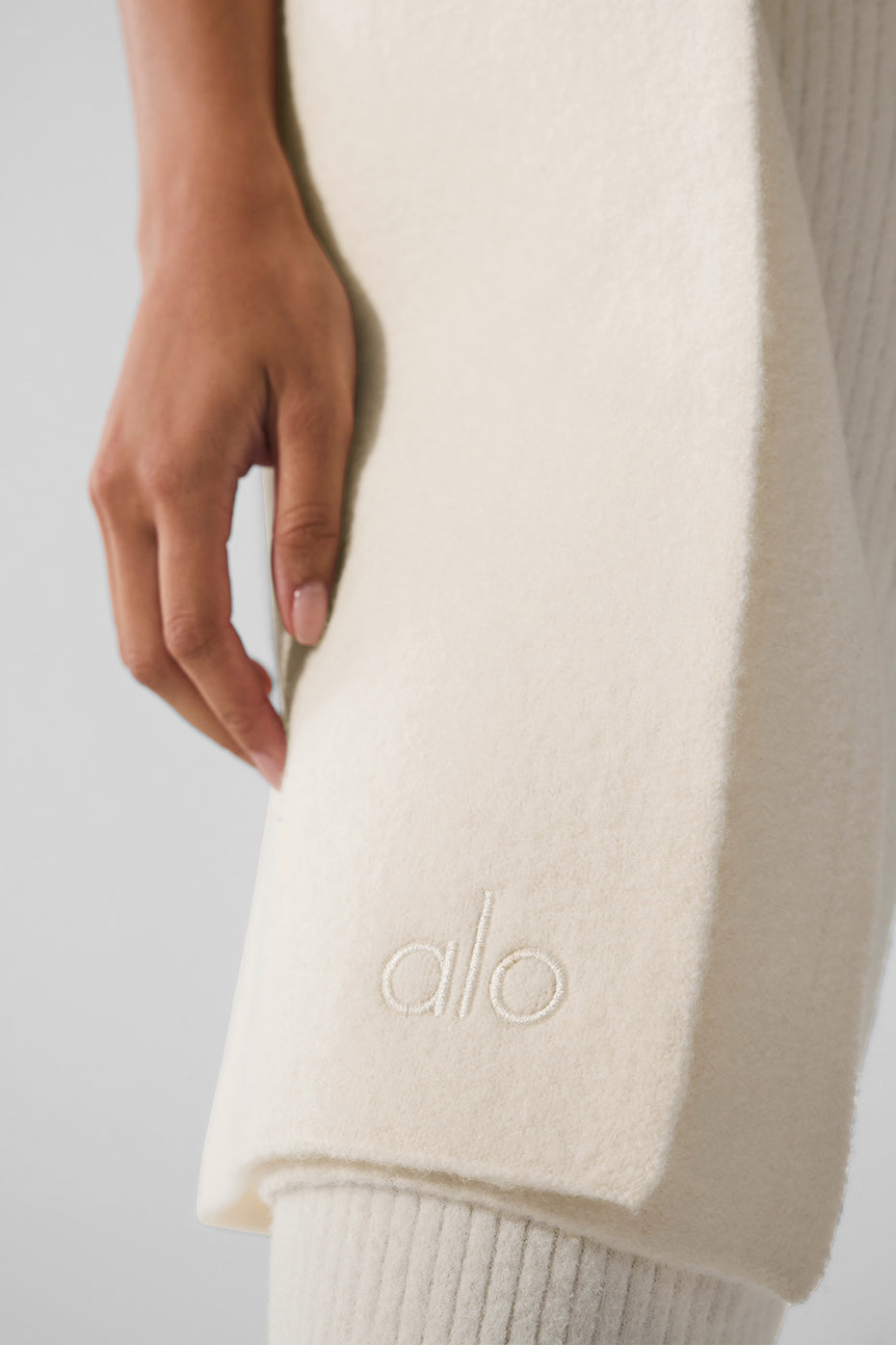 Alo Yoga Merino Wool Oversized Scarf