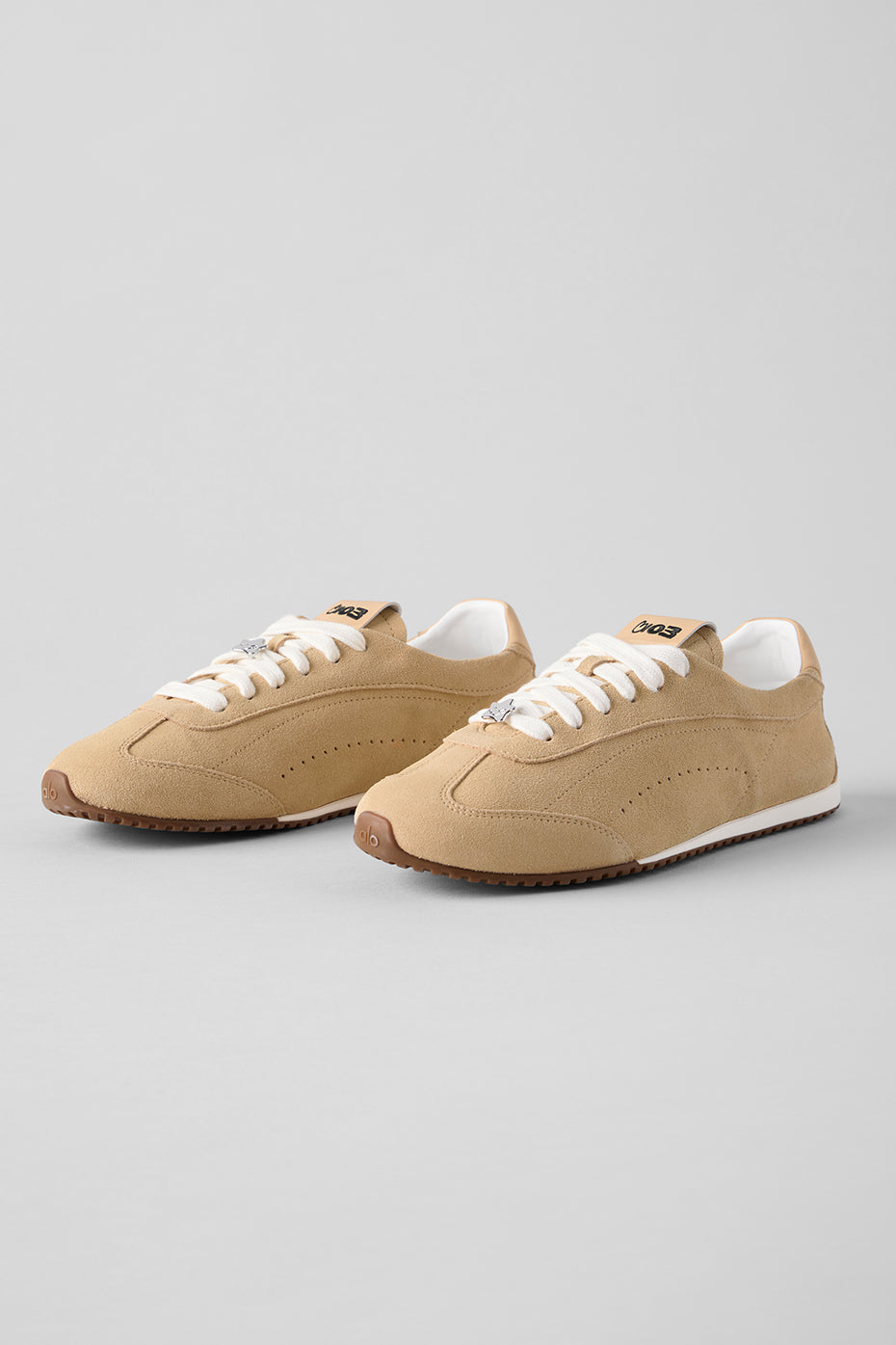 Alo Yoga Women'S Alo Sunset Sneaker + Jisoo