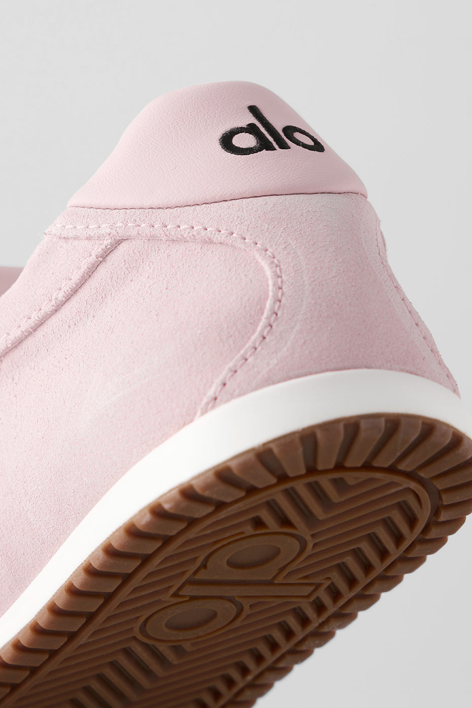 Alo Yoga Alo Sunset Sneaker + Jisoo