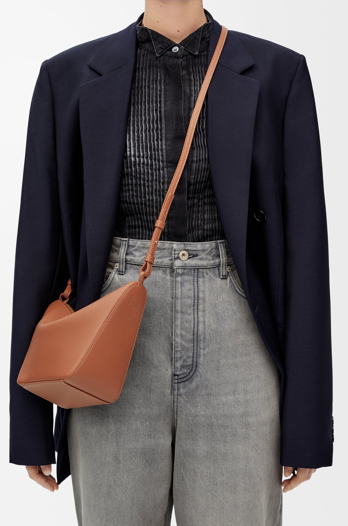 Loewe Mini Hammock hobo in classic calfskin