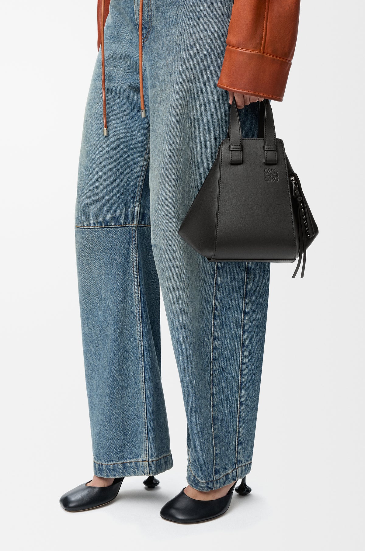 Loewe Compact Hammock bag in classic calfskin